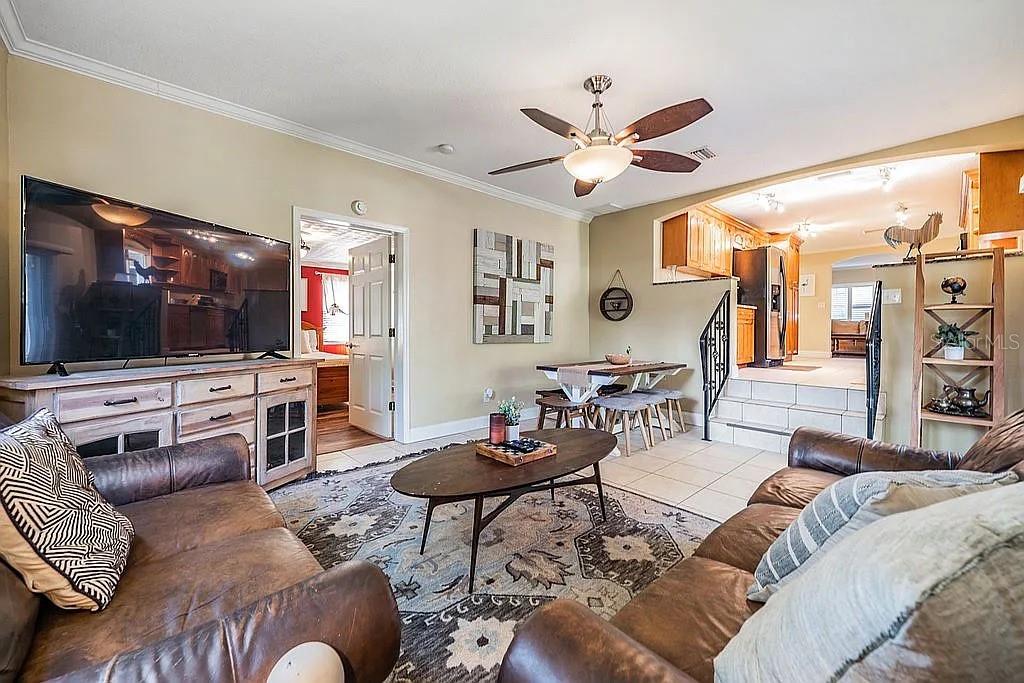 Image 22 of 54 For 3323 Walnut Street