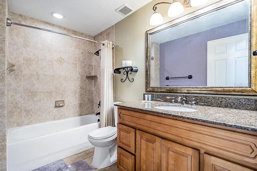 Image 28 of 54 For 3323 Walnut Street