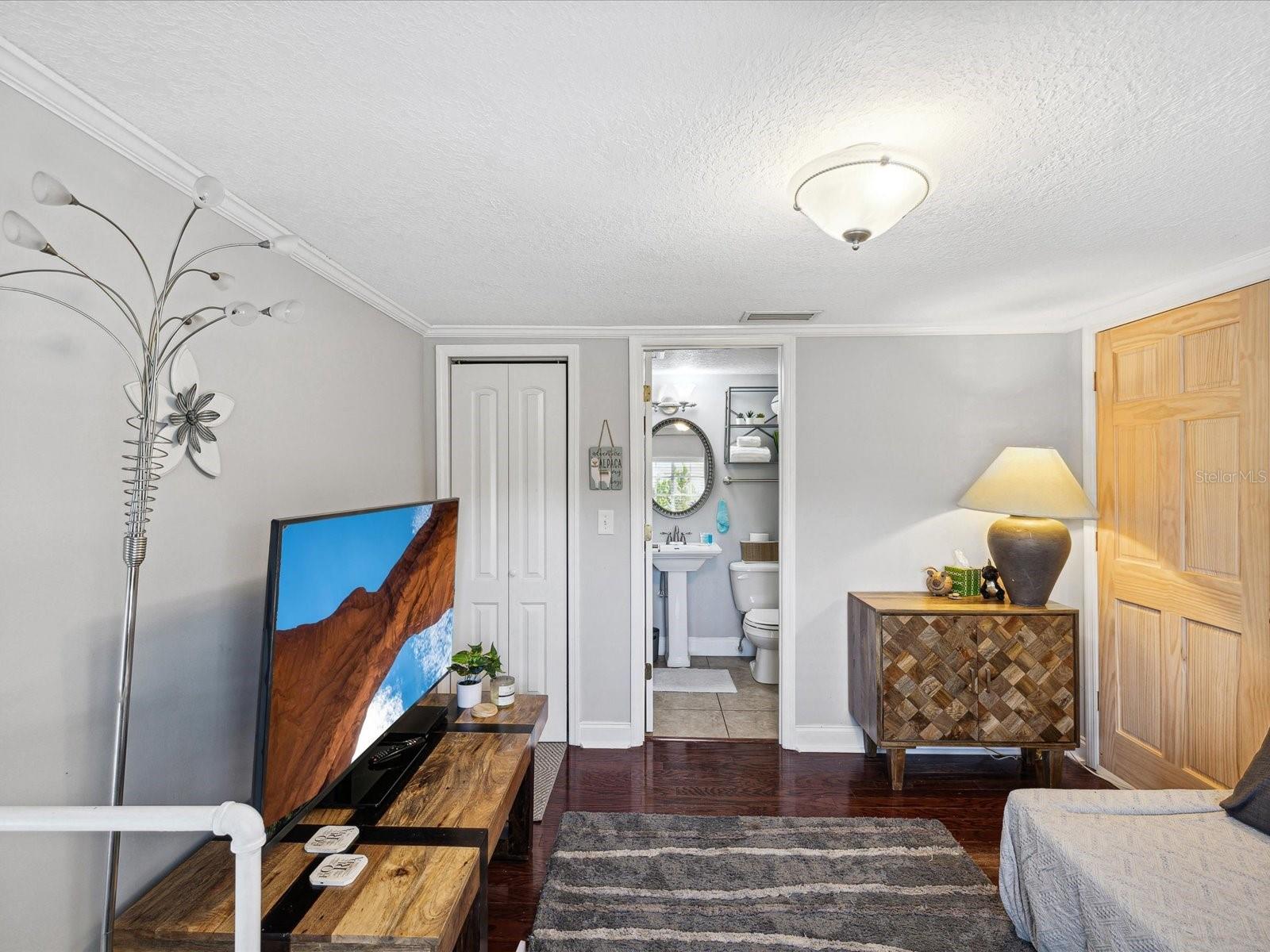 Image 35 of 54 For 3323 Walnut Street