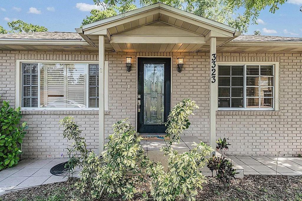 Image 4 of 54 For 3323 Walnut Street