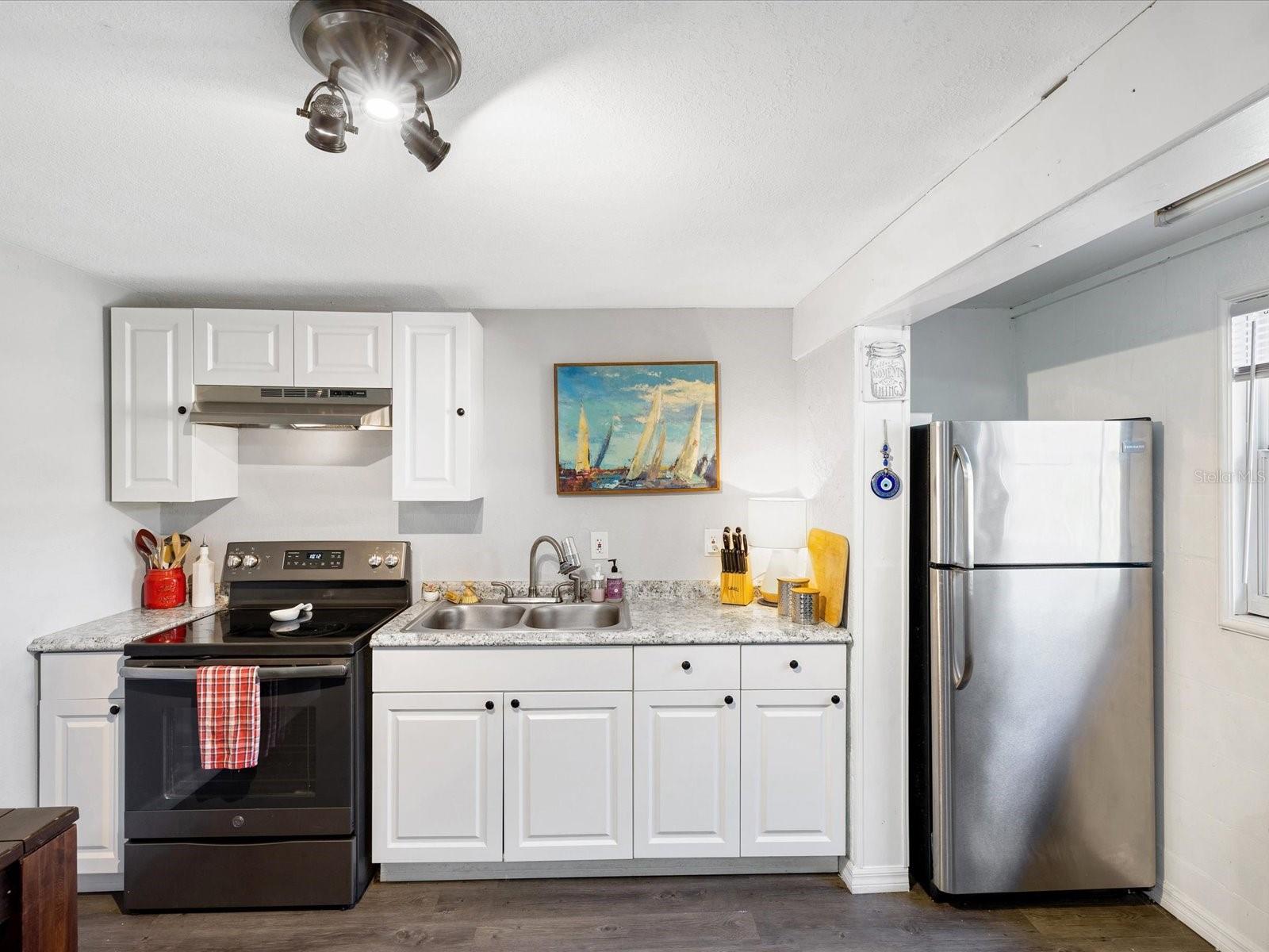 Image 44 of 54 For 3323 Walnut Street