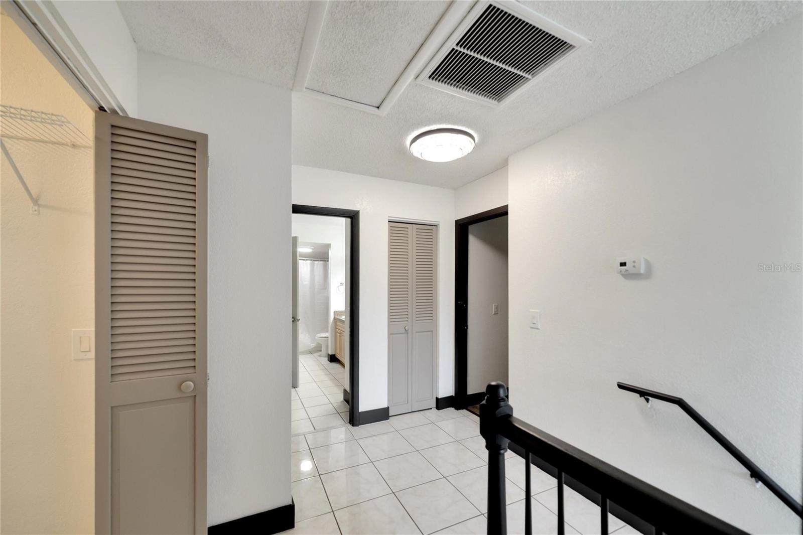 Image 37 of 75 For 6301 Newtown Circle 1a4