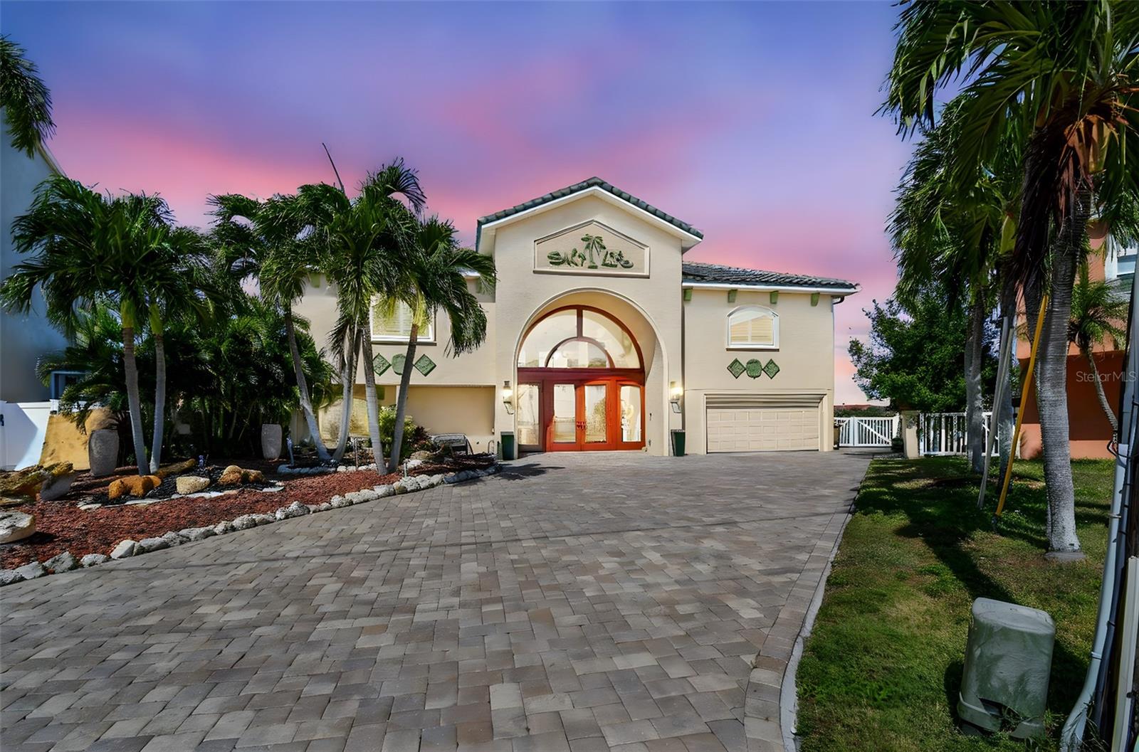 Details for 582 Johns Pass Avenue, MADEIRA BEACH, FL 33708