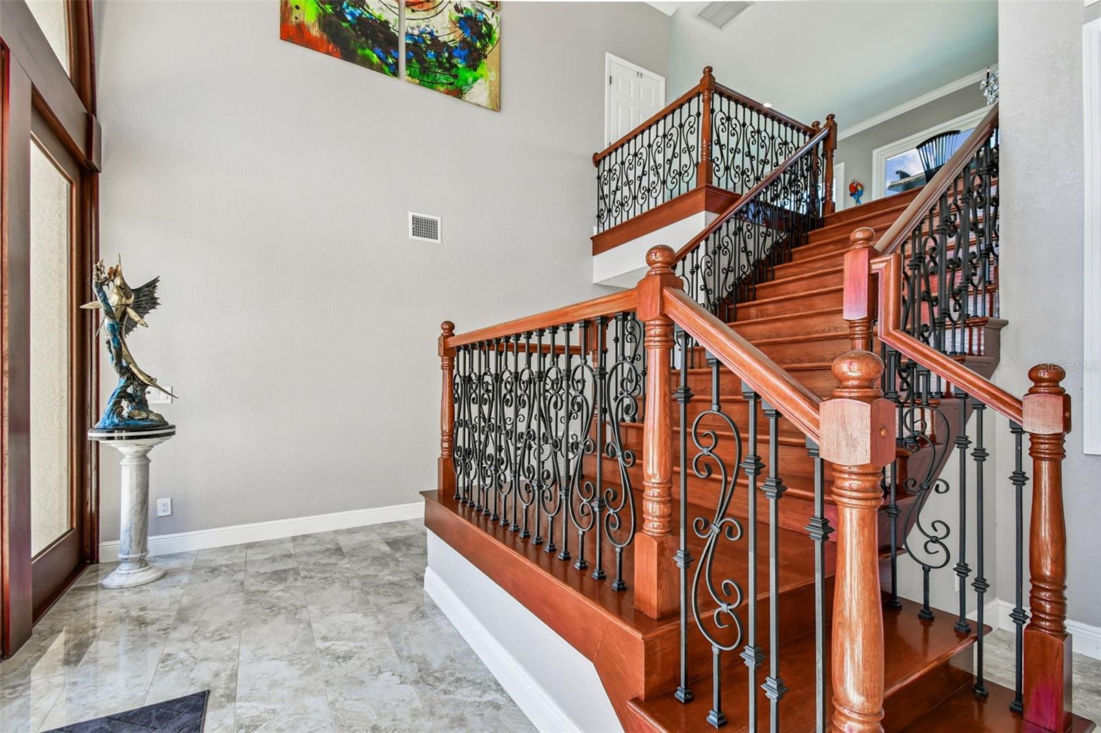 Image 11 of 100 For 582 Johns Pass Avenue