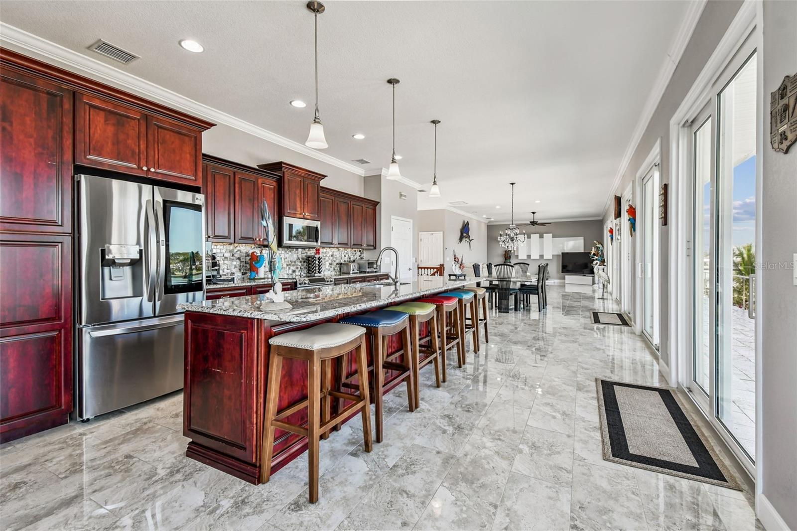 Image 24 of 100 For 582 Johns Pass Avenue