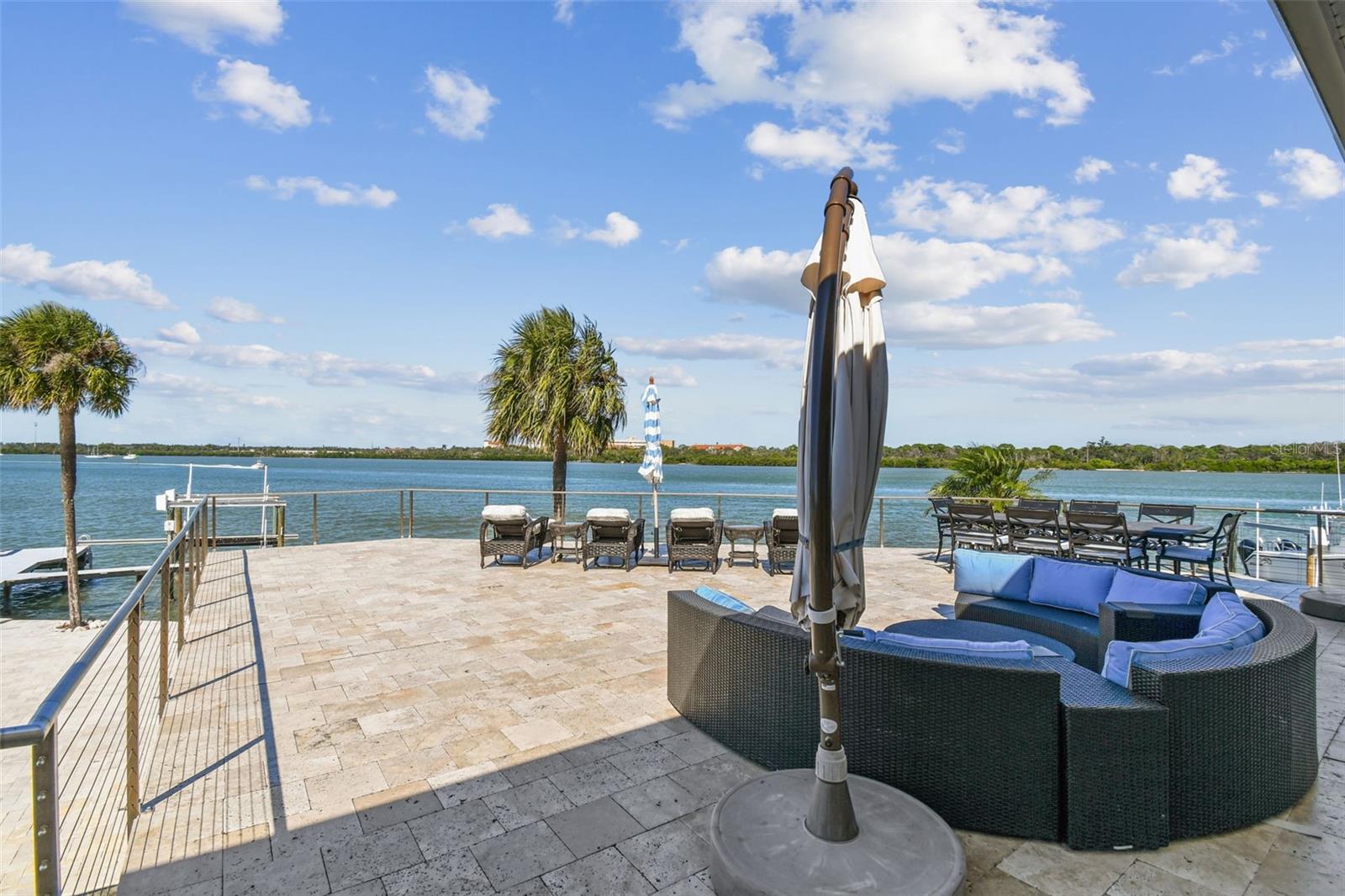 Image 36 of 100 For 582 Johns Pass Avenue