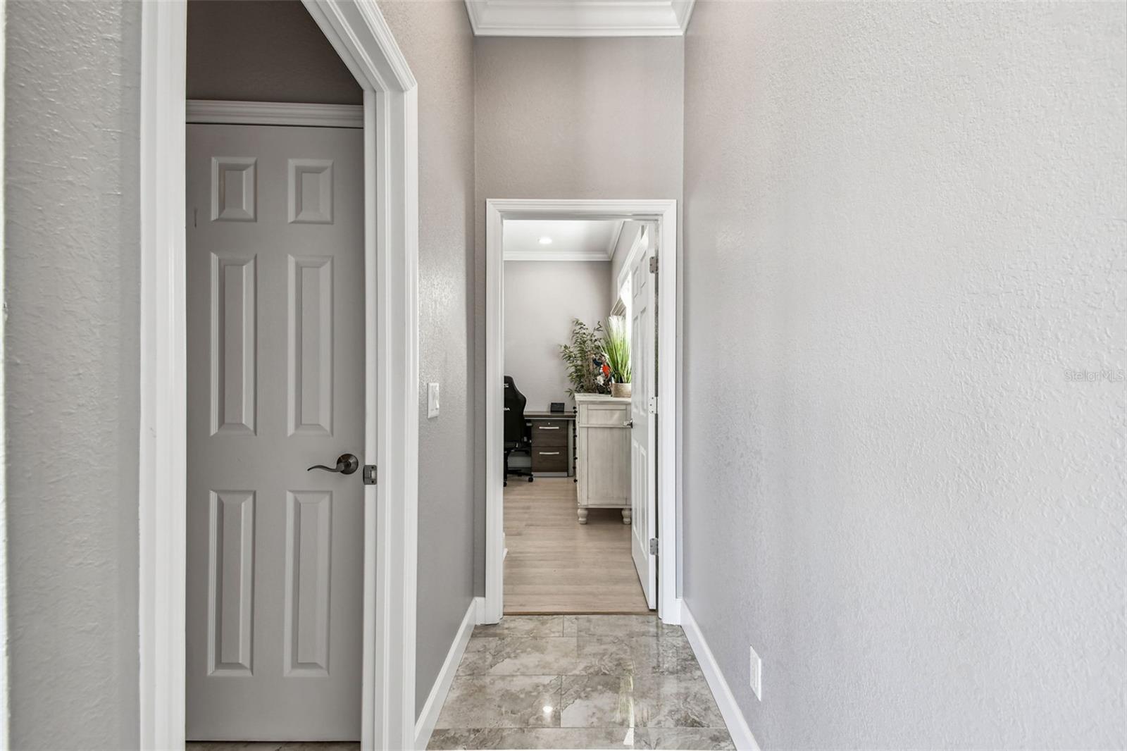 Image 57 of 100 For 582 Johns Pass Avenue