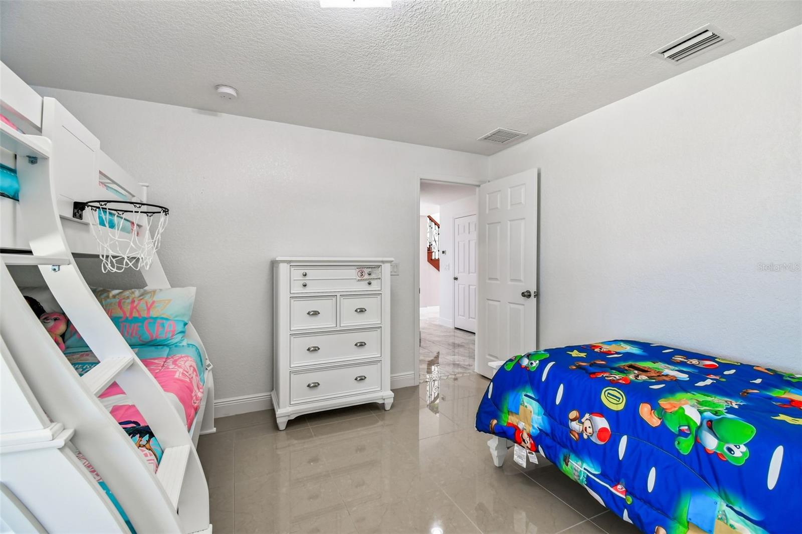 Image 87 of 100 For 582 Johns Pass Avenue