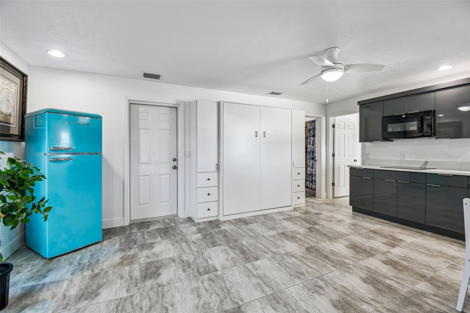 Image 96 of 100 For 582 Johns Pass Avenue