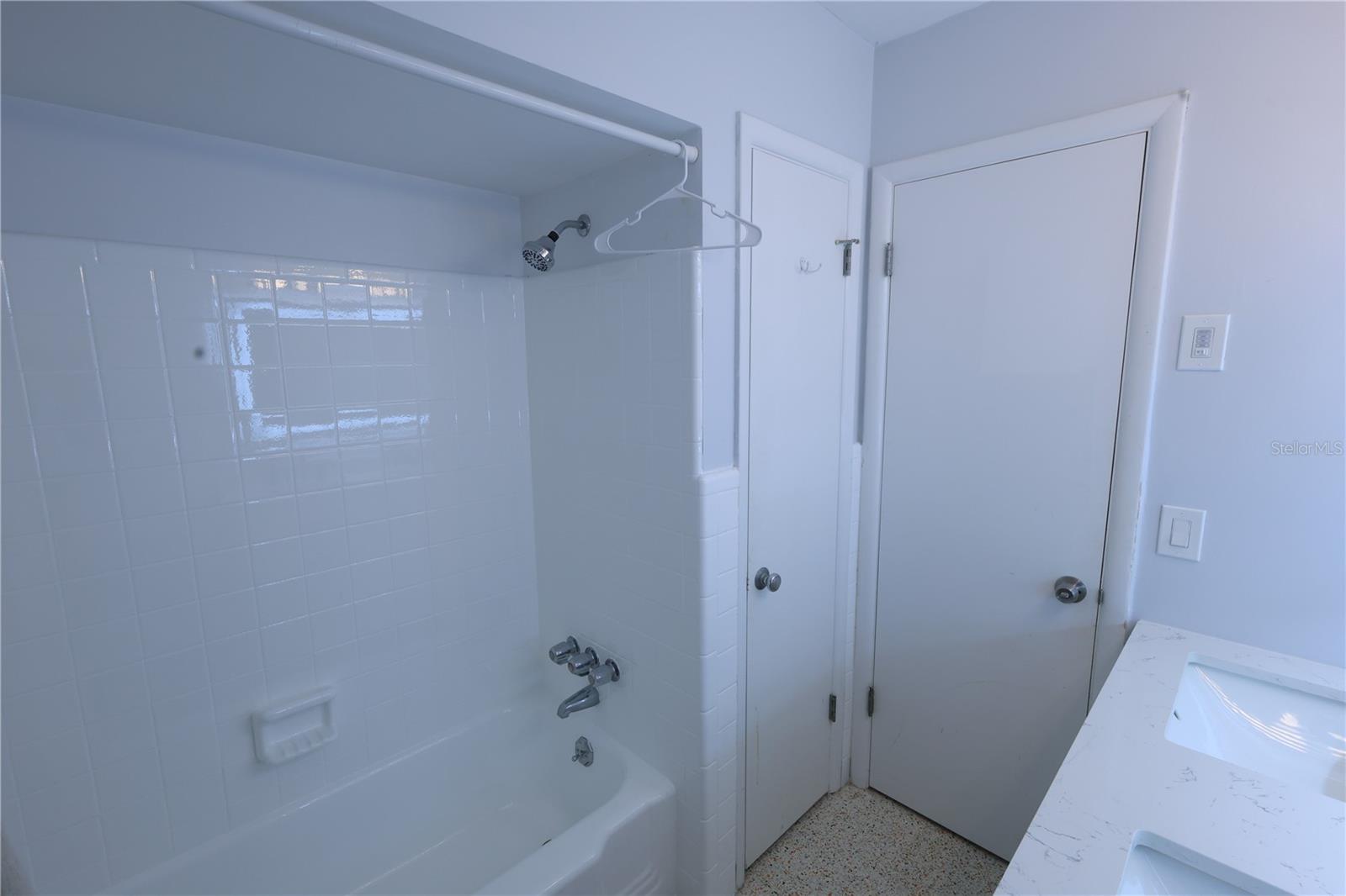 Image 12 of 21 For 1040 Charles Street