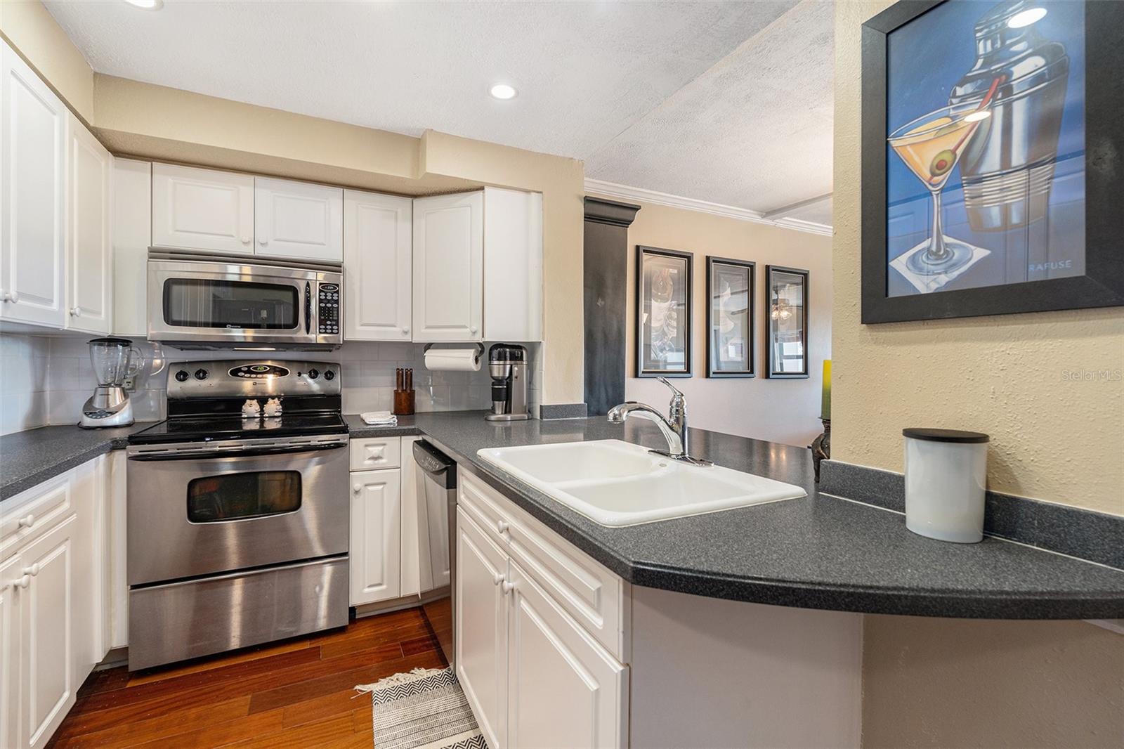 Image 12 of 26 For 4141 Bayshore Boulevard 704