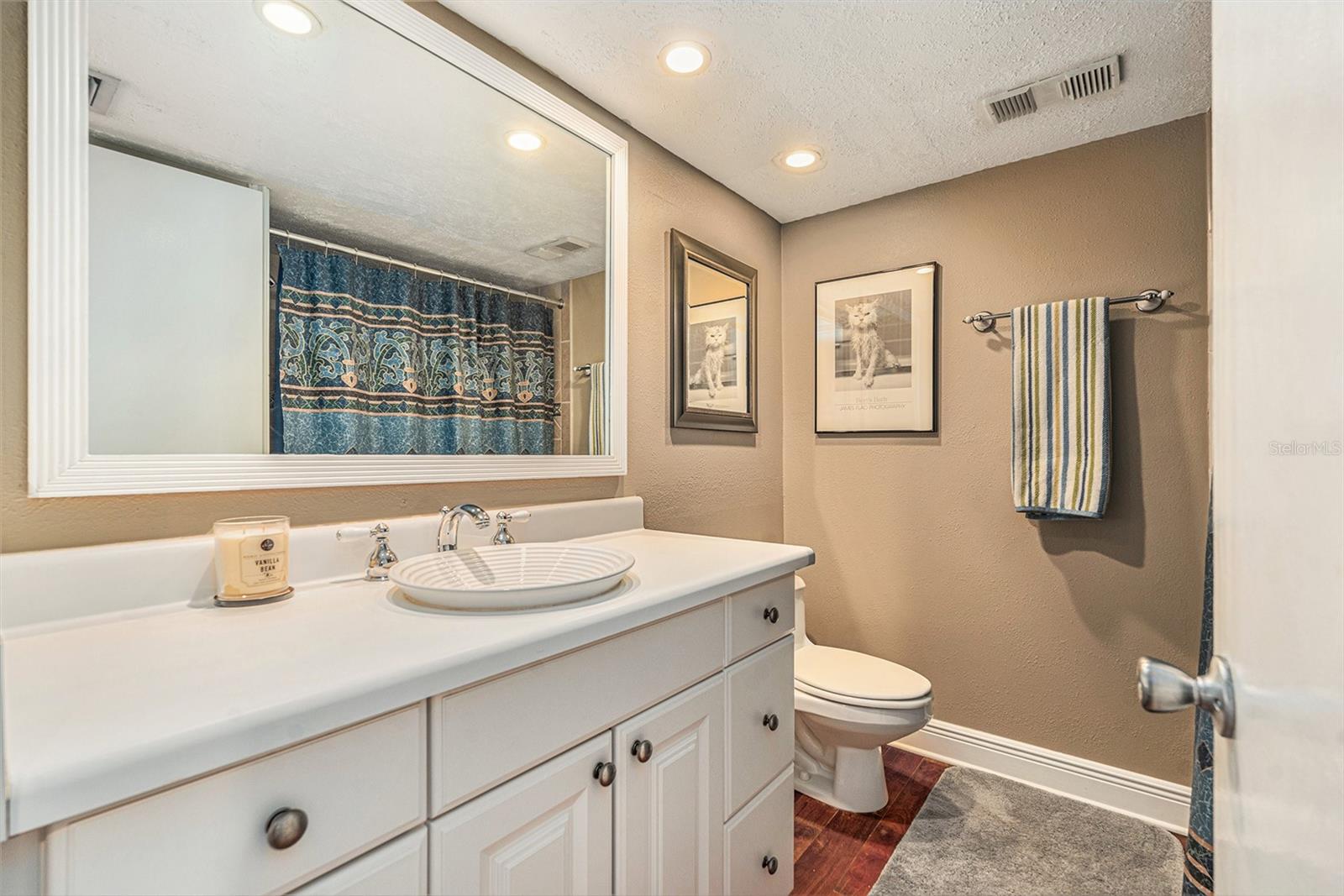 Image 5 of 26 For 4141 Bayshore Boulevard 704