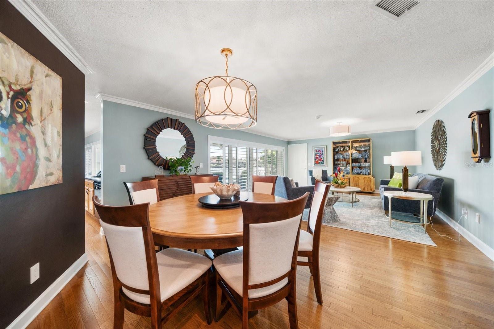 Image 10 of 30 For 615 Harbor Island