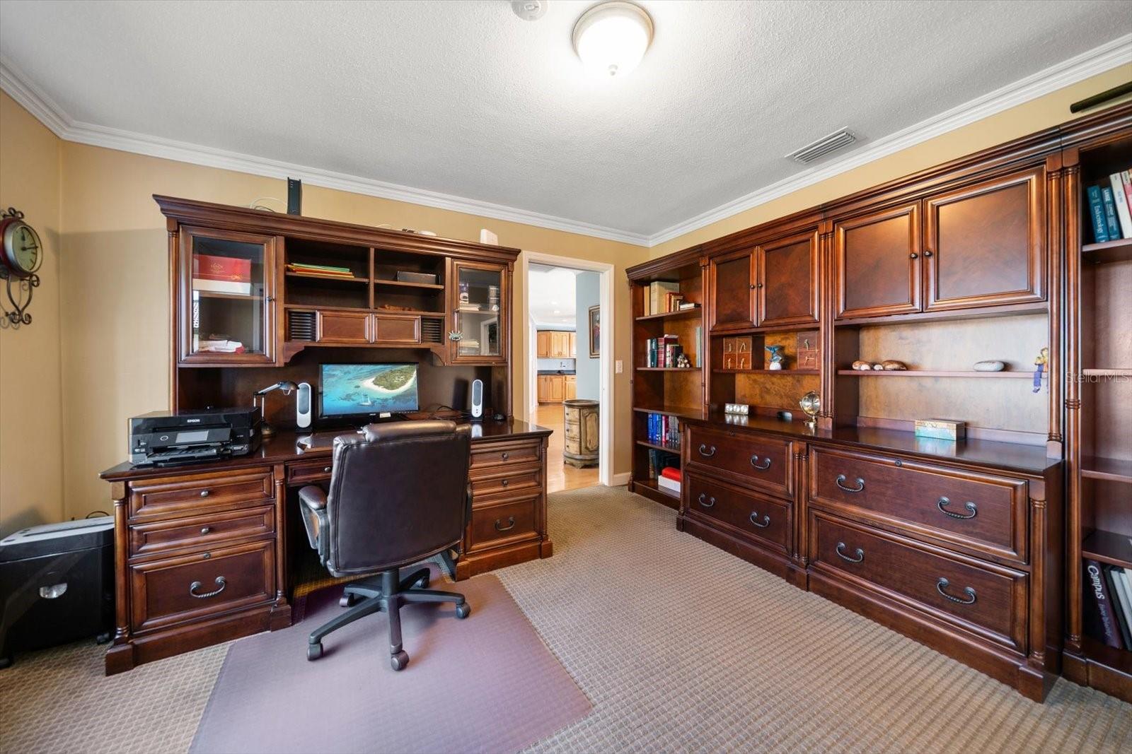 Image 17 of 30 For 615 Harbor Island