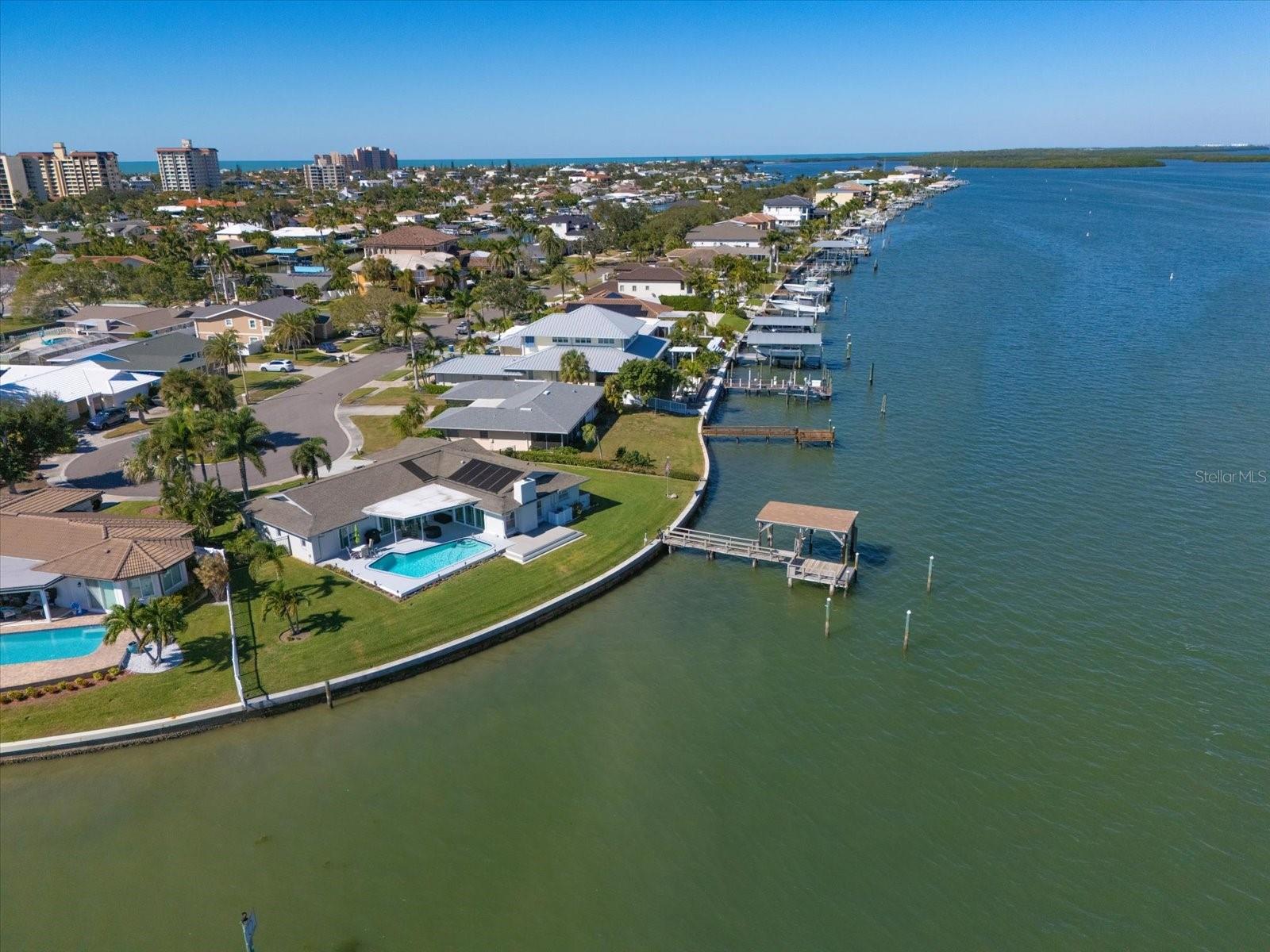 Image 28 of 30 For 615 Harbor Island