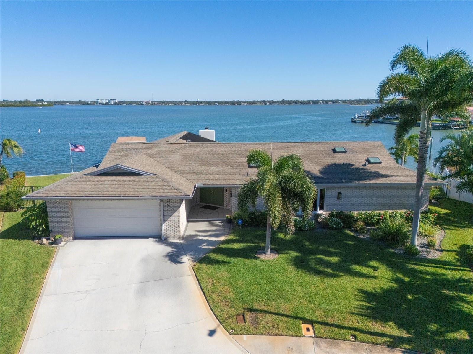 Image 29 of 30 For 615 Harbor Island