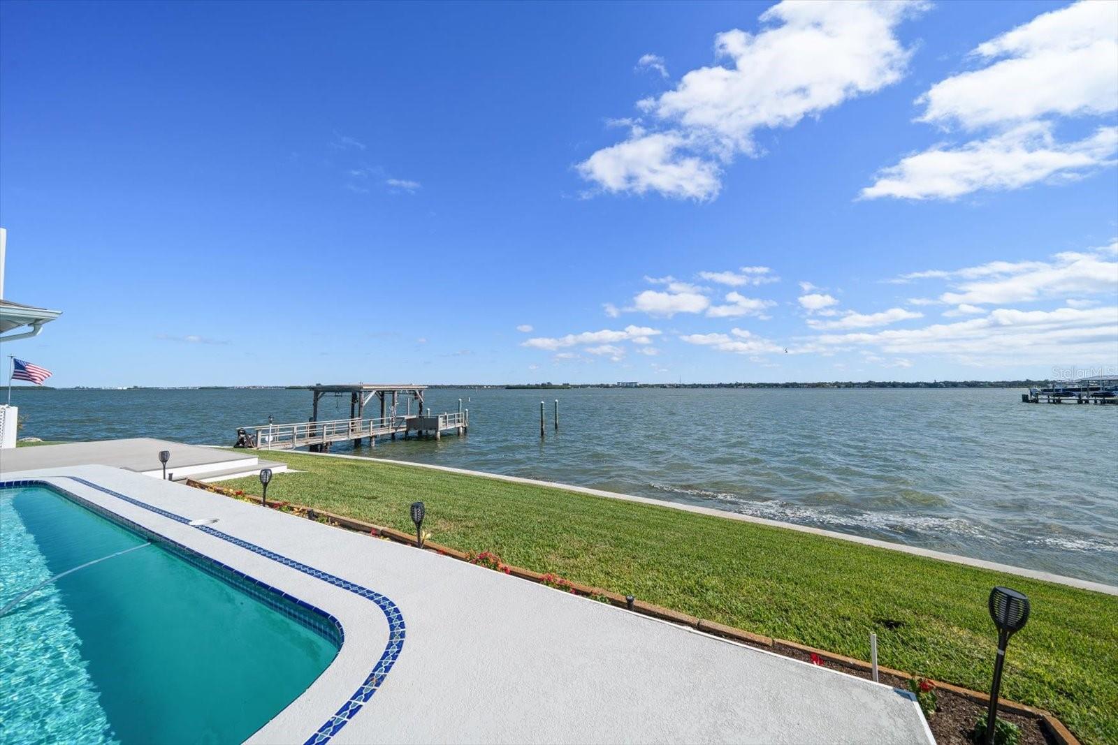 Image 3 of 30 For 615 Harbor Island