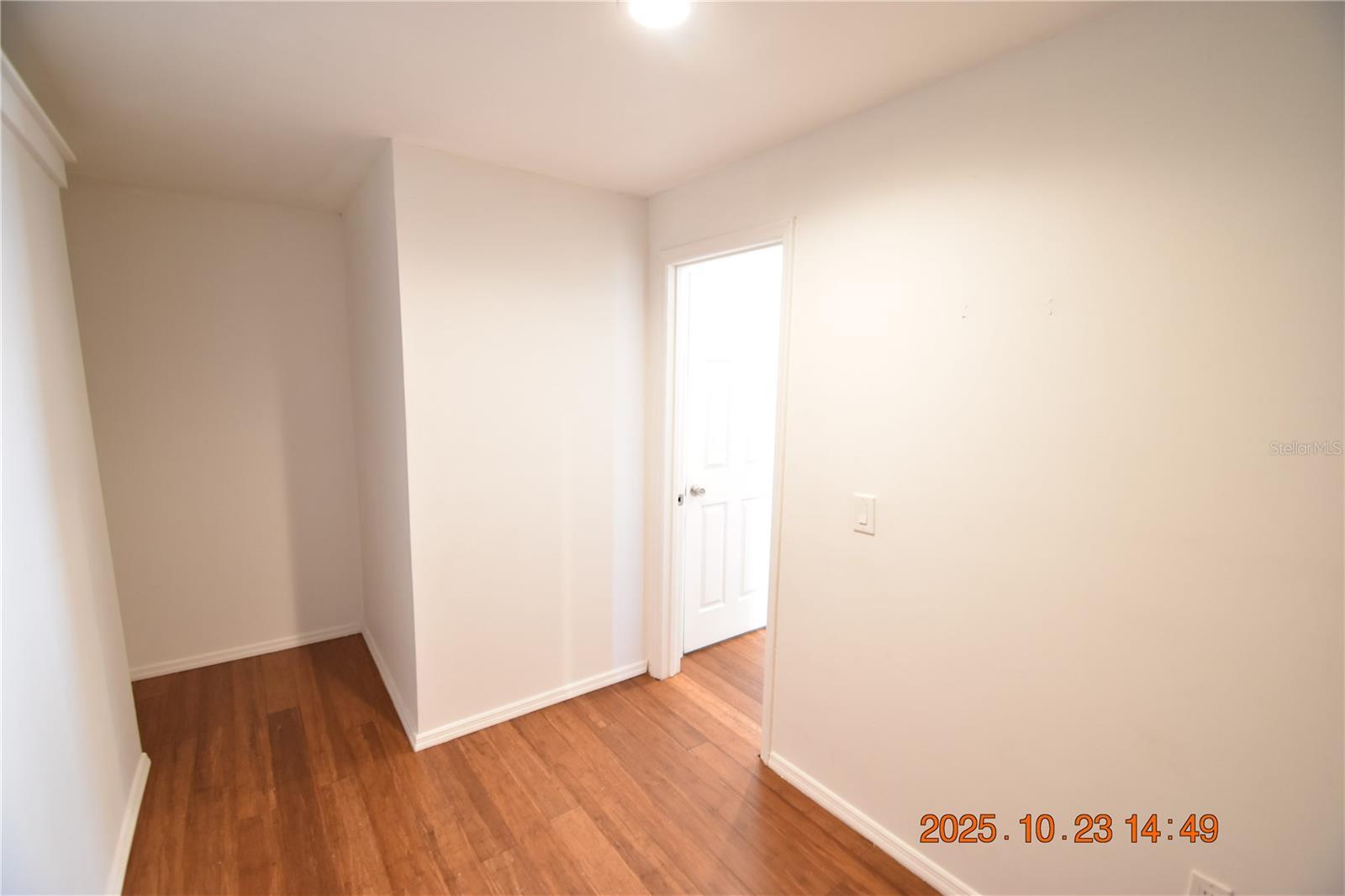 Image 11 of 16 For 4520 Burlington Avenue N Back