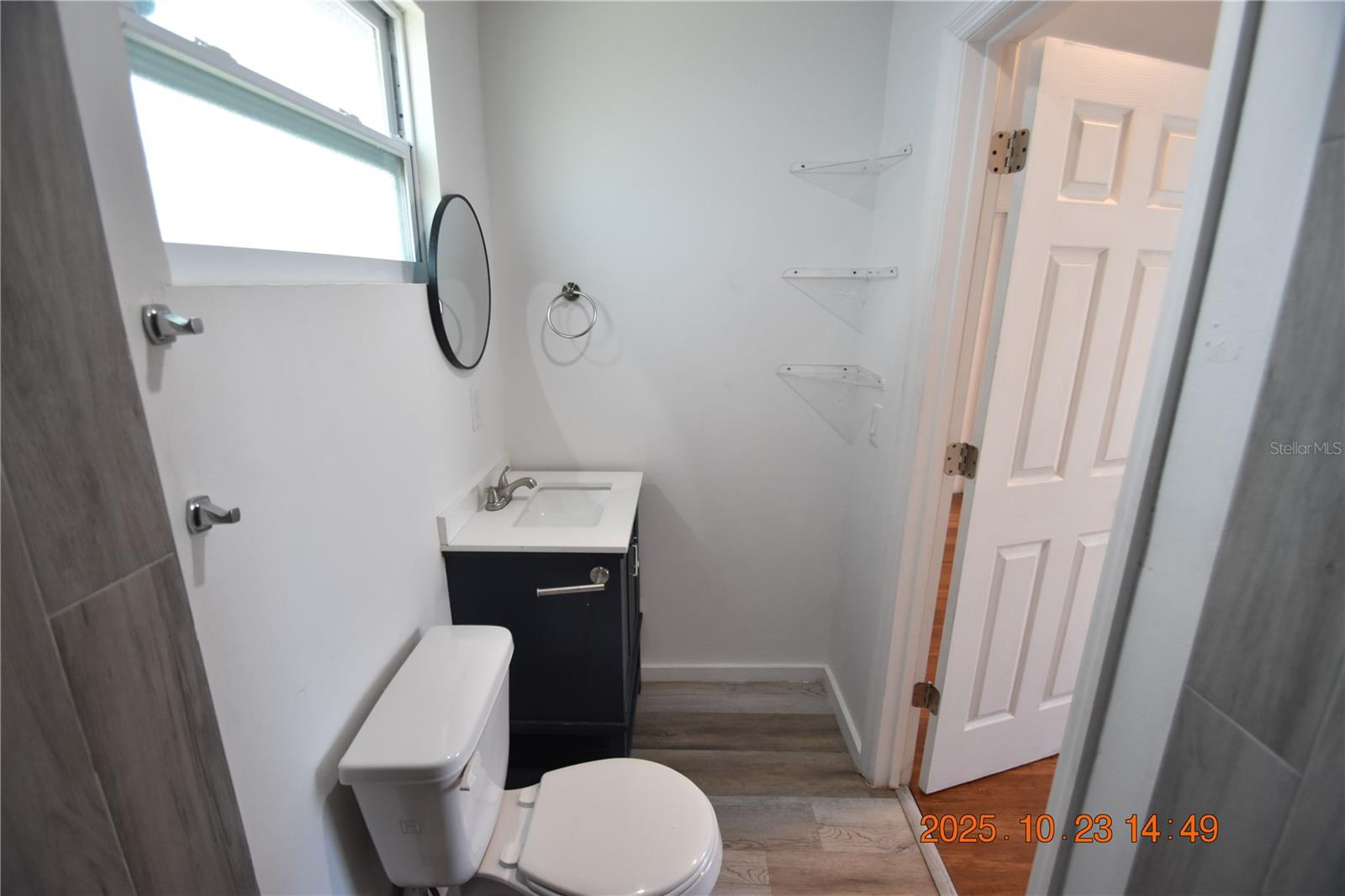 Image 14 of 16 For 4520 Burlington Avenue N Back