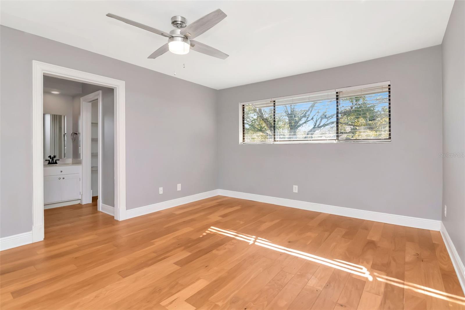 Image 22 of 36 For 104 Biscayne Avenue B