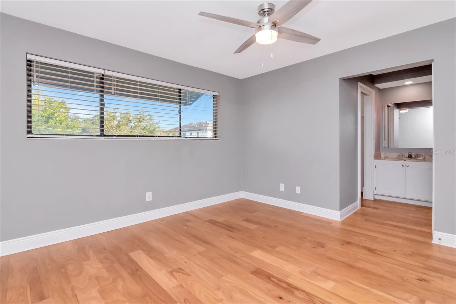 Image 26 of 36 For 104 Biscayne Avenue B