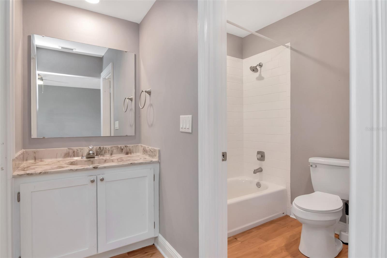 Image 27 of 36 For 104 Biscayne Avenue B