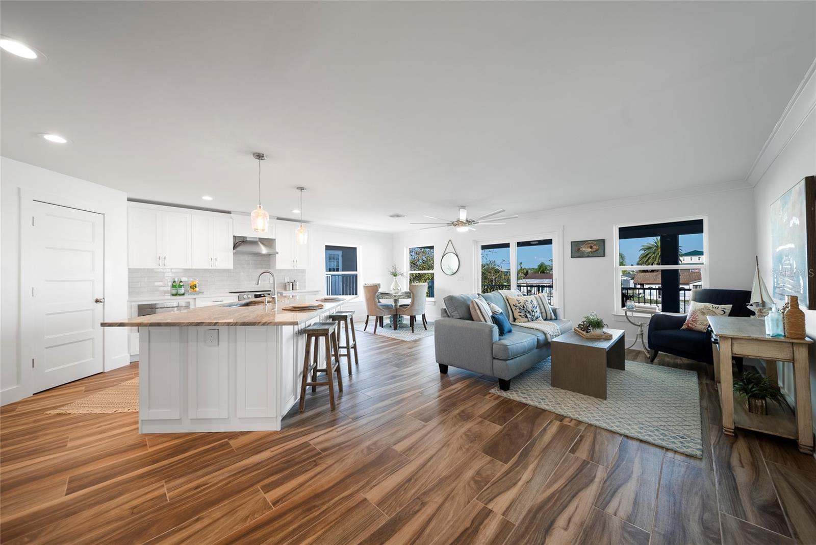 Image 4 of 28 For 15564 Bertram Drive