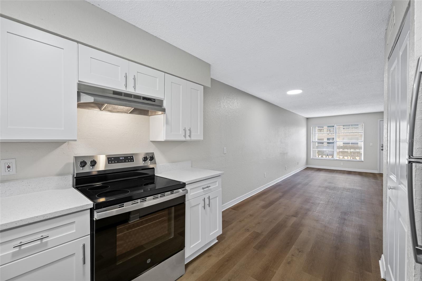 Image 10 of 21 For 5870 56th Avenue N D205