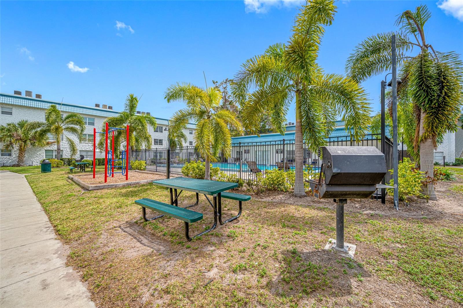 Image 21 of 21 For 5870 56th Avenue N D205