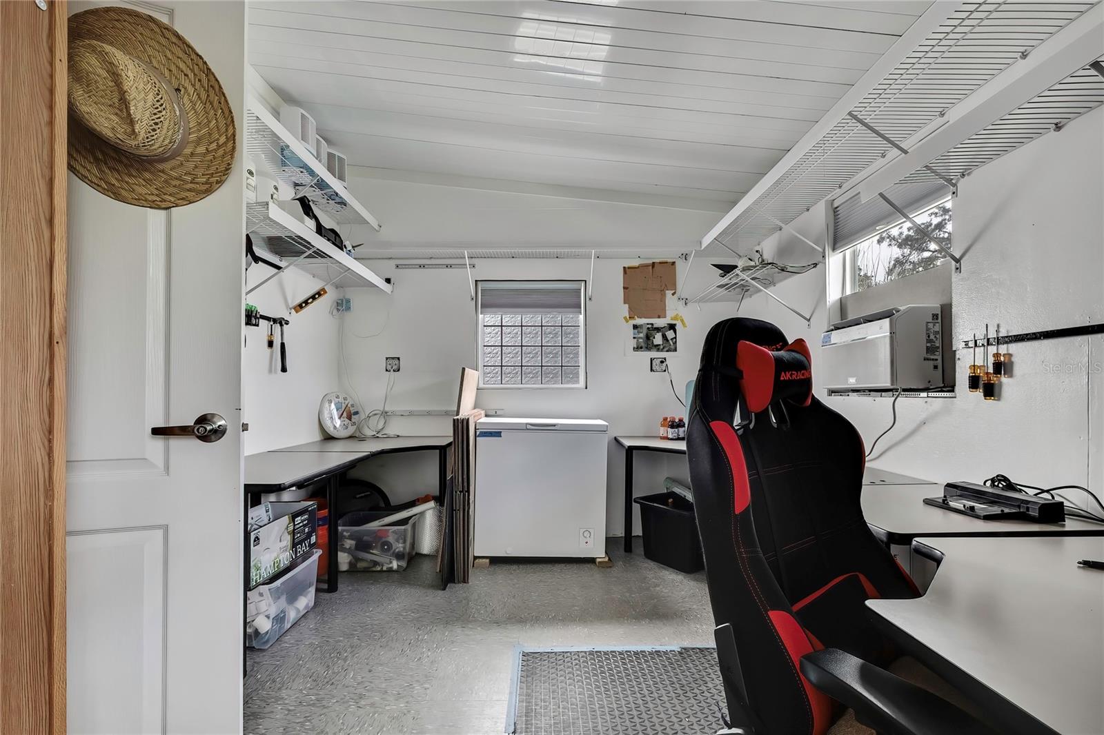 Image 24 of 44 For 12160 Sara  