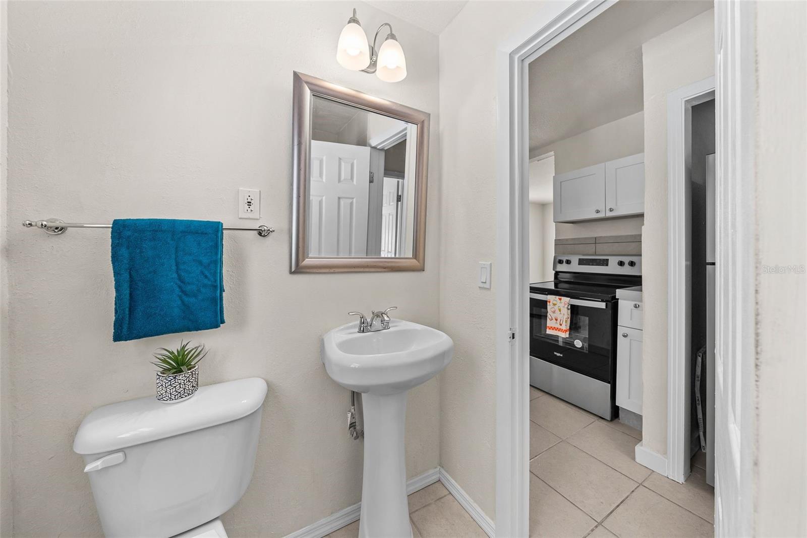 Image 14 of 27 For 4053 41st Ave N