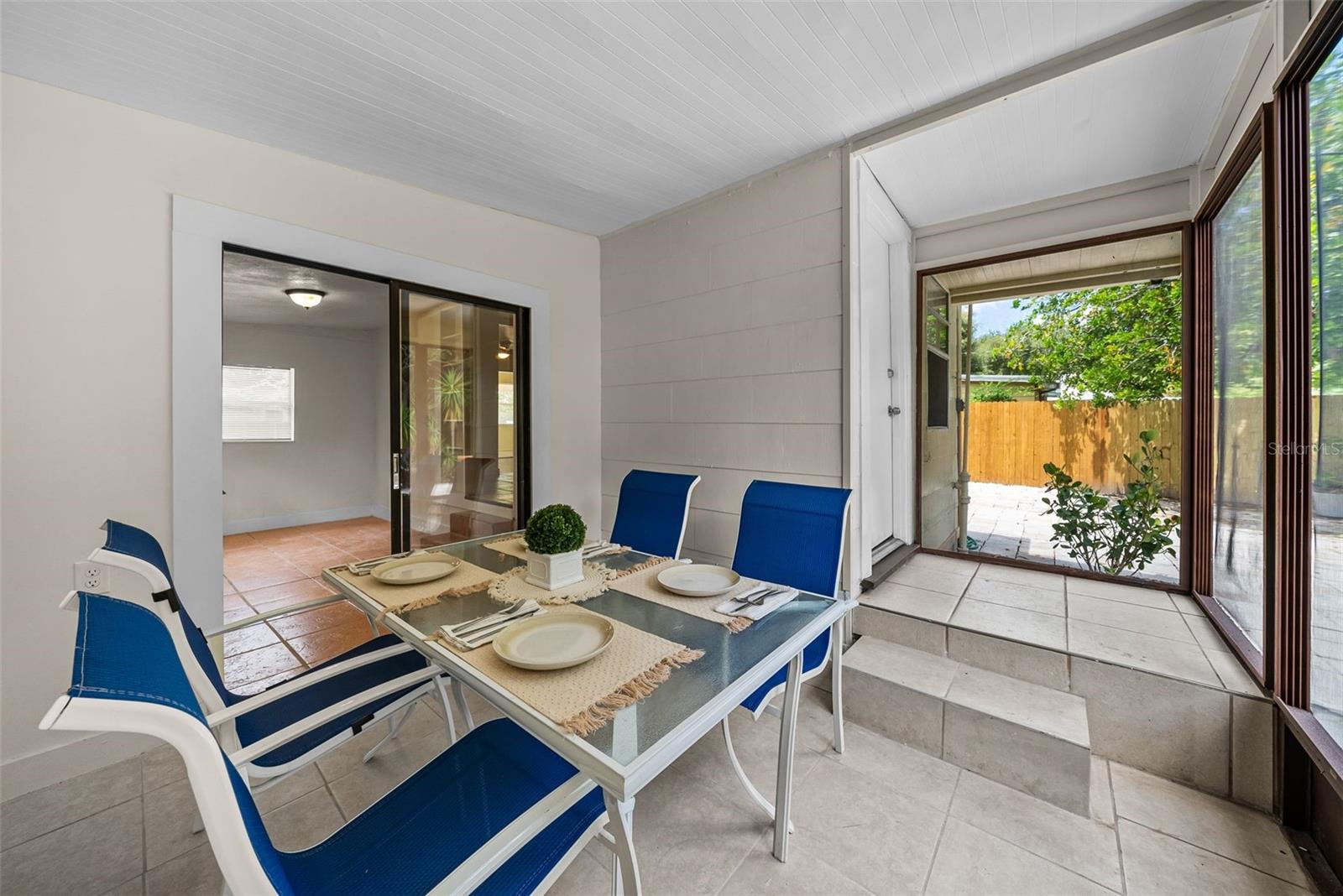 Image 22 of 27 For 4053 41st Ave N