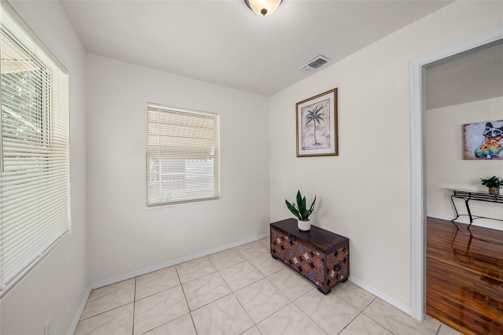 Image 3 of 27 For 4053 41st Ave N