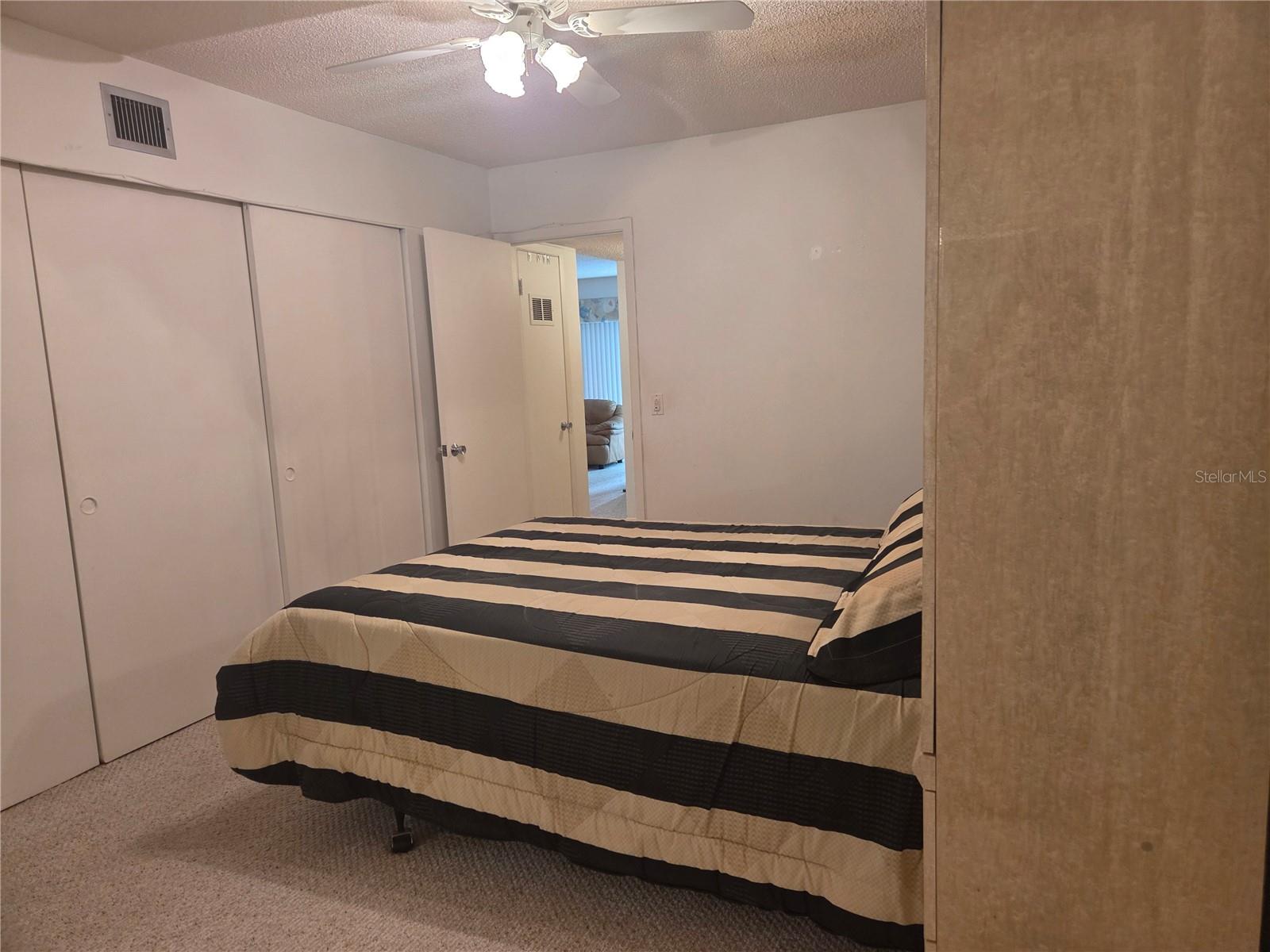 Image 15 of 71 For 2386 Sumatran Way 14