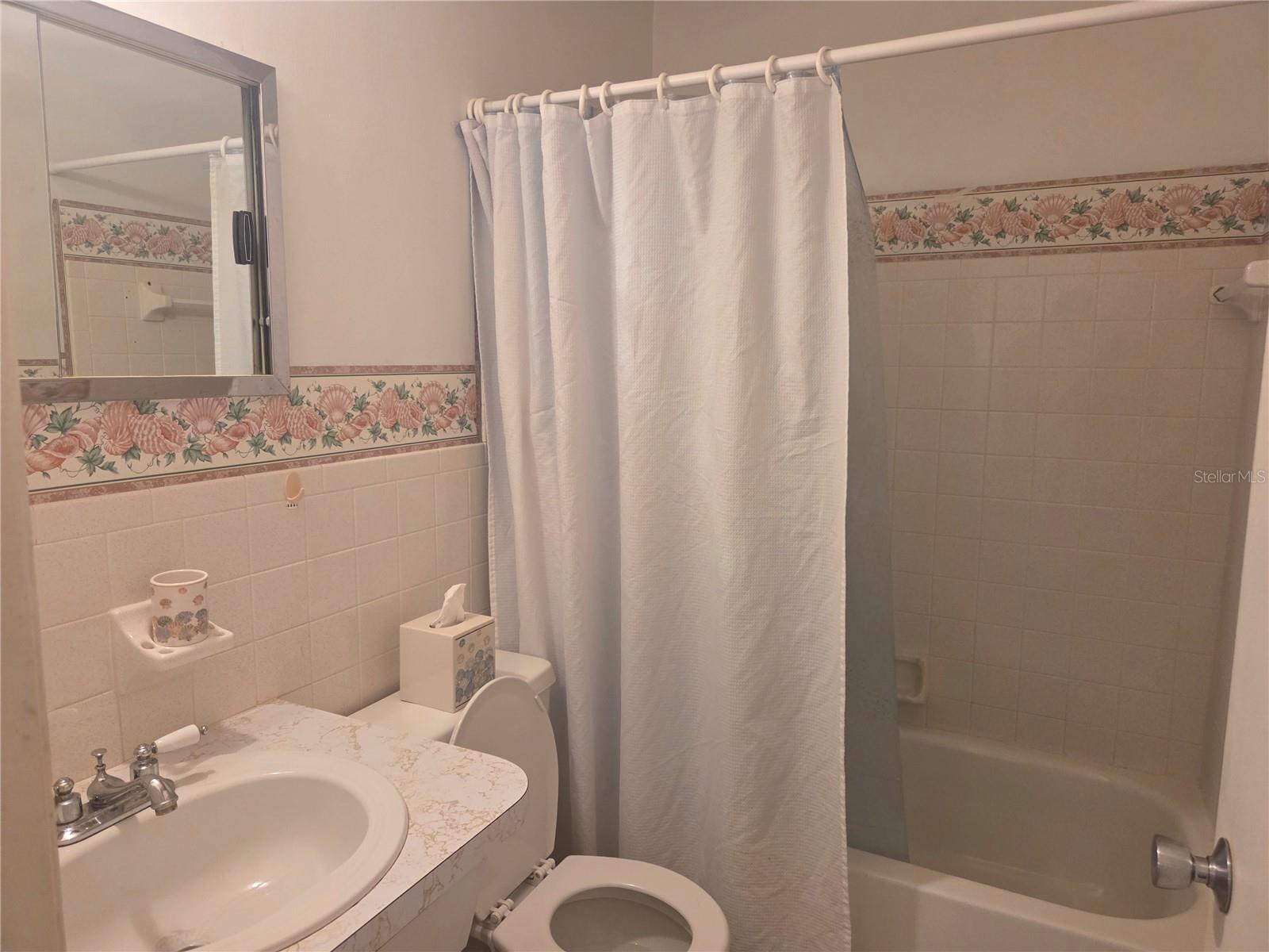 Image 24 of 71 For 2386 Sumatran Way 14