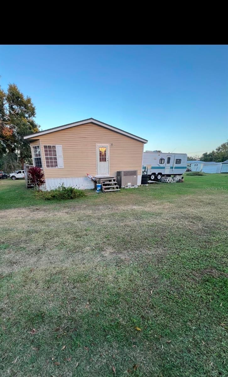 Image 5 of 6 For 2820 Metro Drive