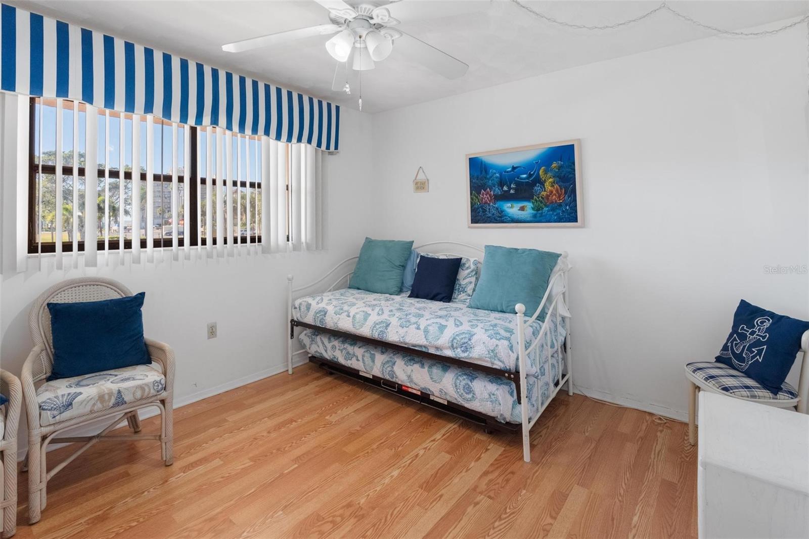 Image 15 of 26 For 19451 Gulf Boulevard 211