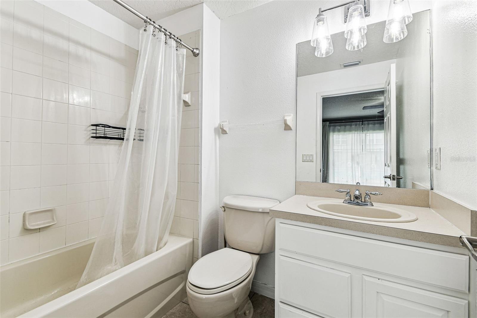 Image 5 of 39 For 2503 Middleton Grove Drive