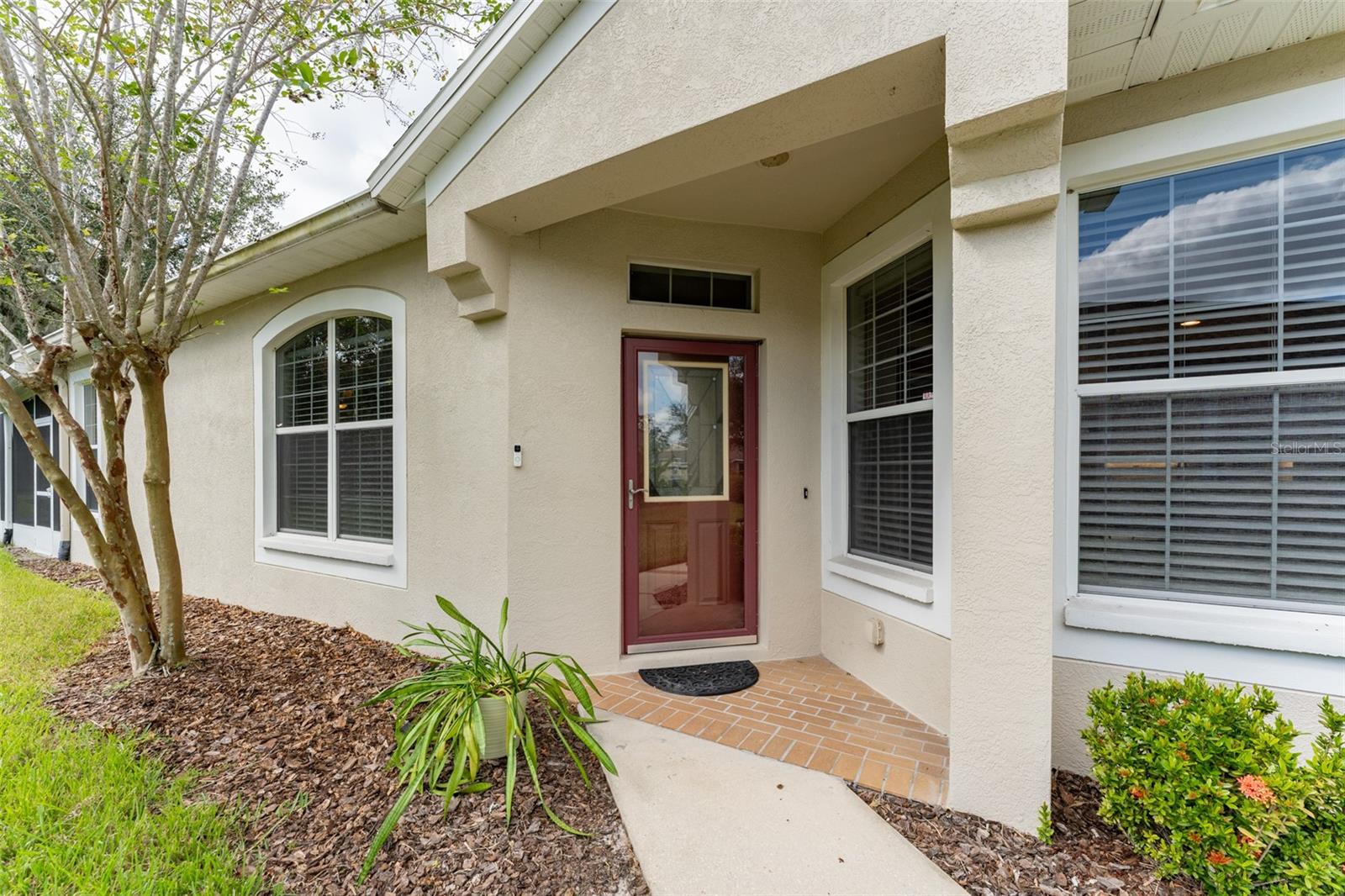 Image 10 of 52 For 15731 Phoebepark Avenue