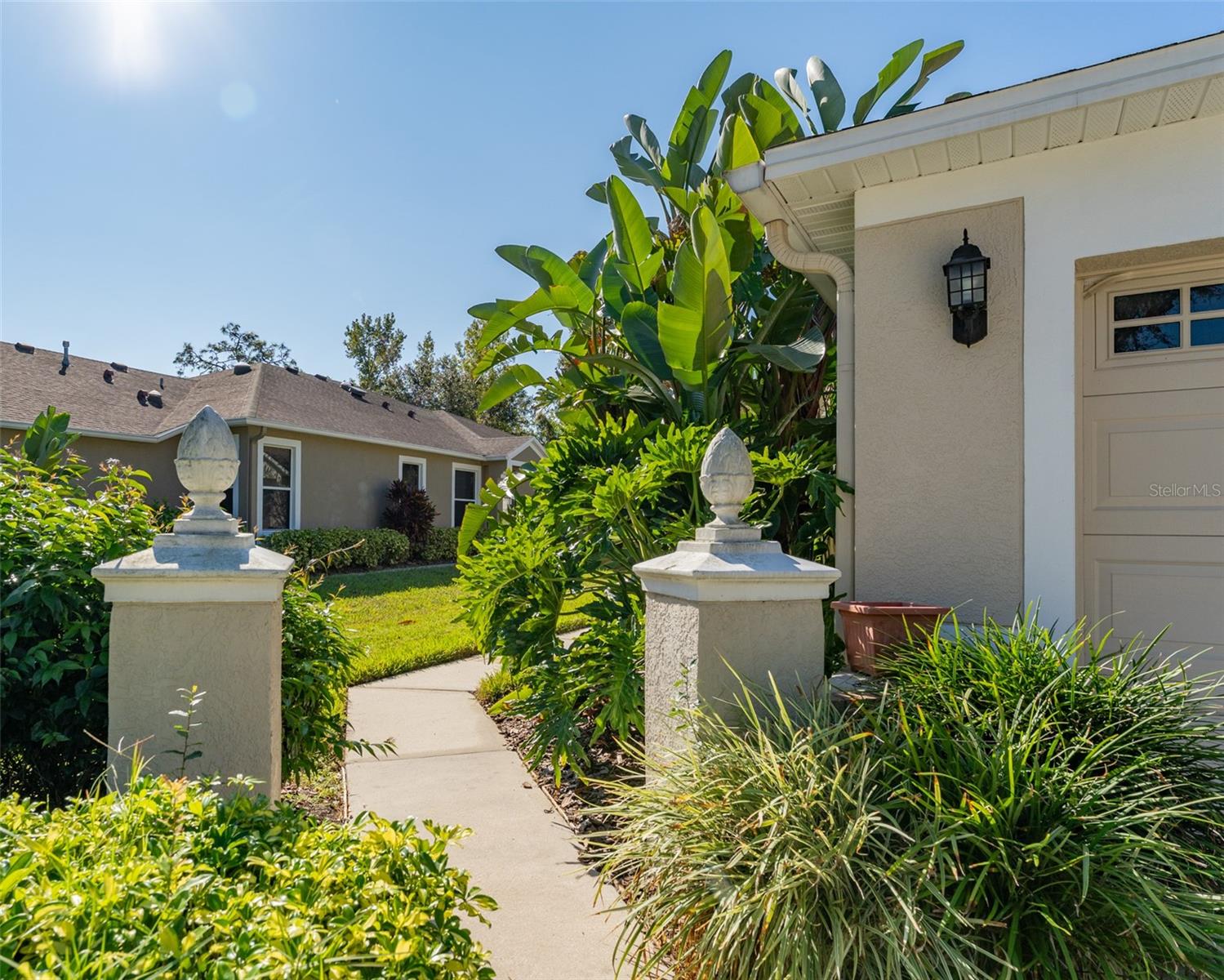 Image 6 of 52 For 15731 Phoebepark Avenue