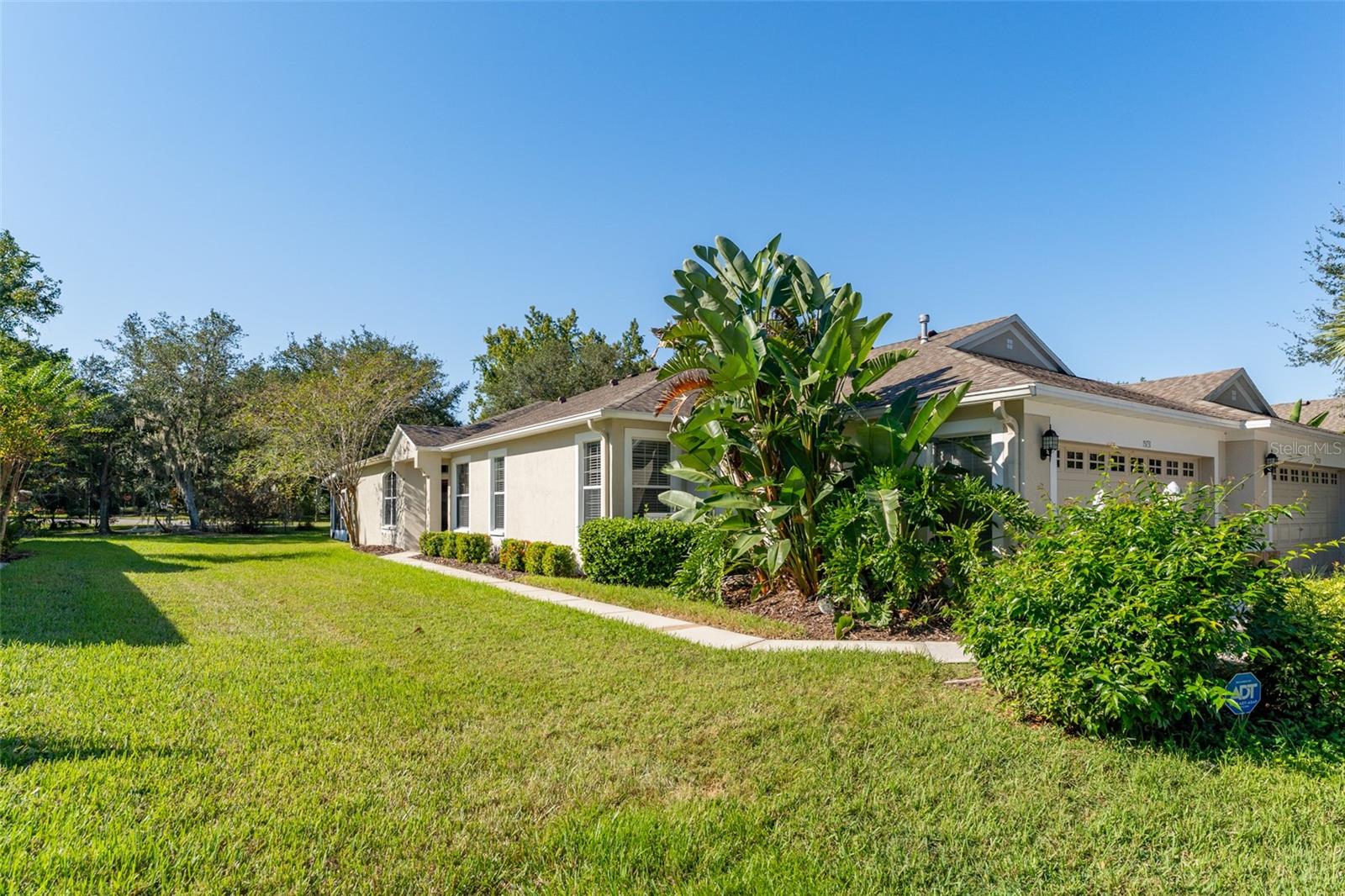 Image 7 of 52 For 15731 Phoebepark Avenue