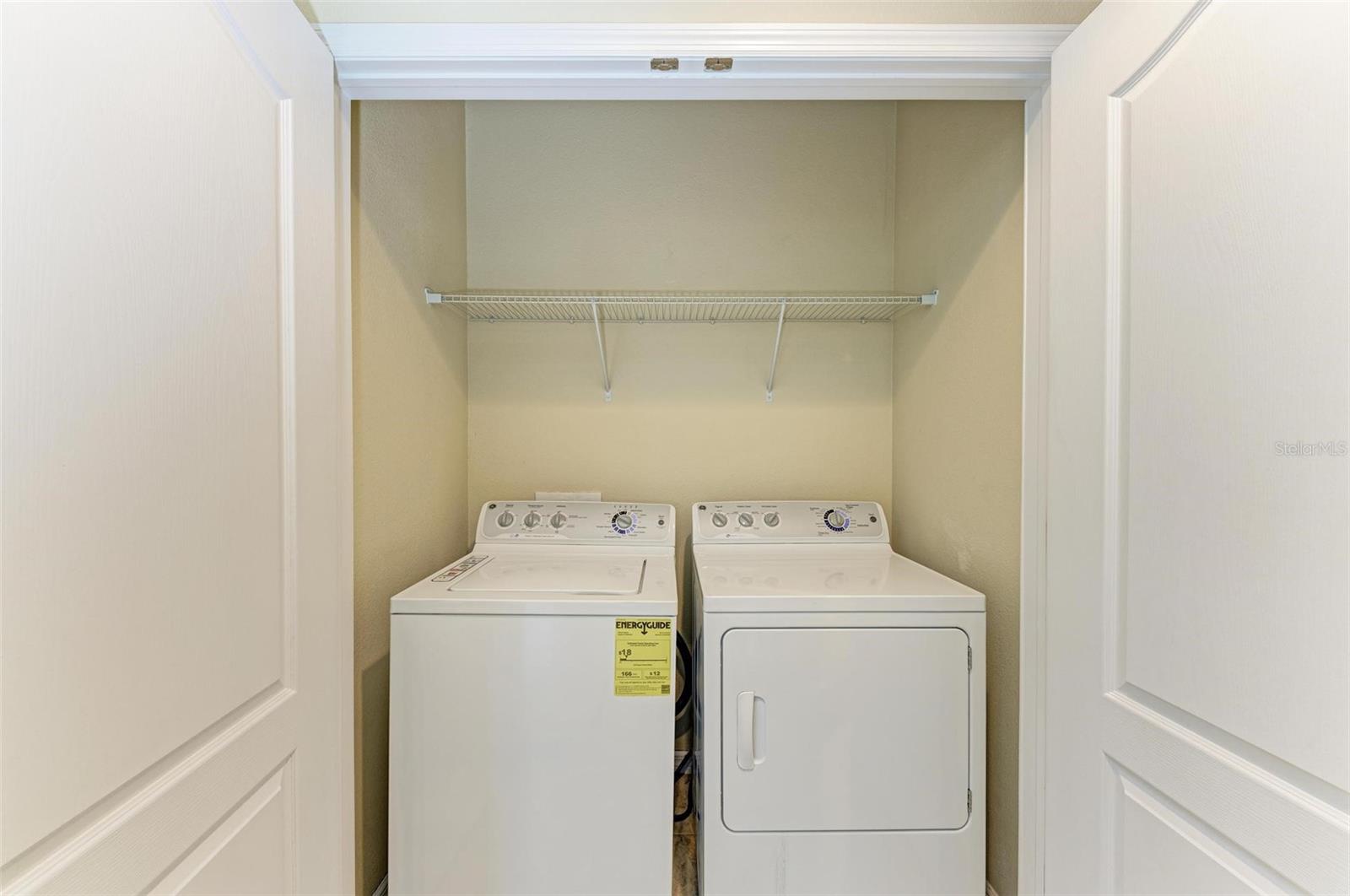 Image 29 of 41 For 8130 Enclave Way 102