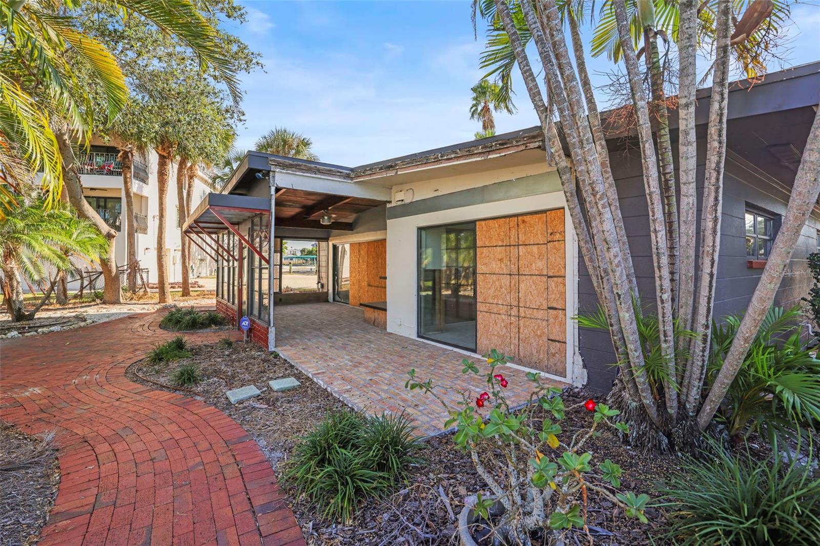 Image 12 of 28 For 11921 Lagoon Lane