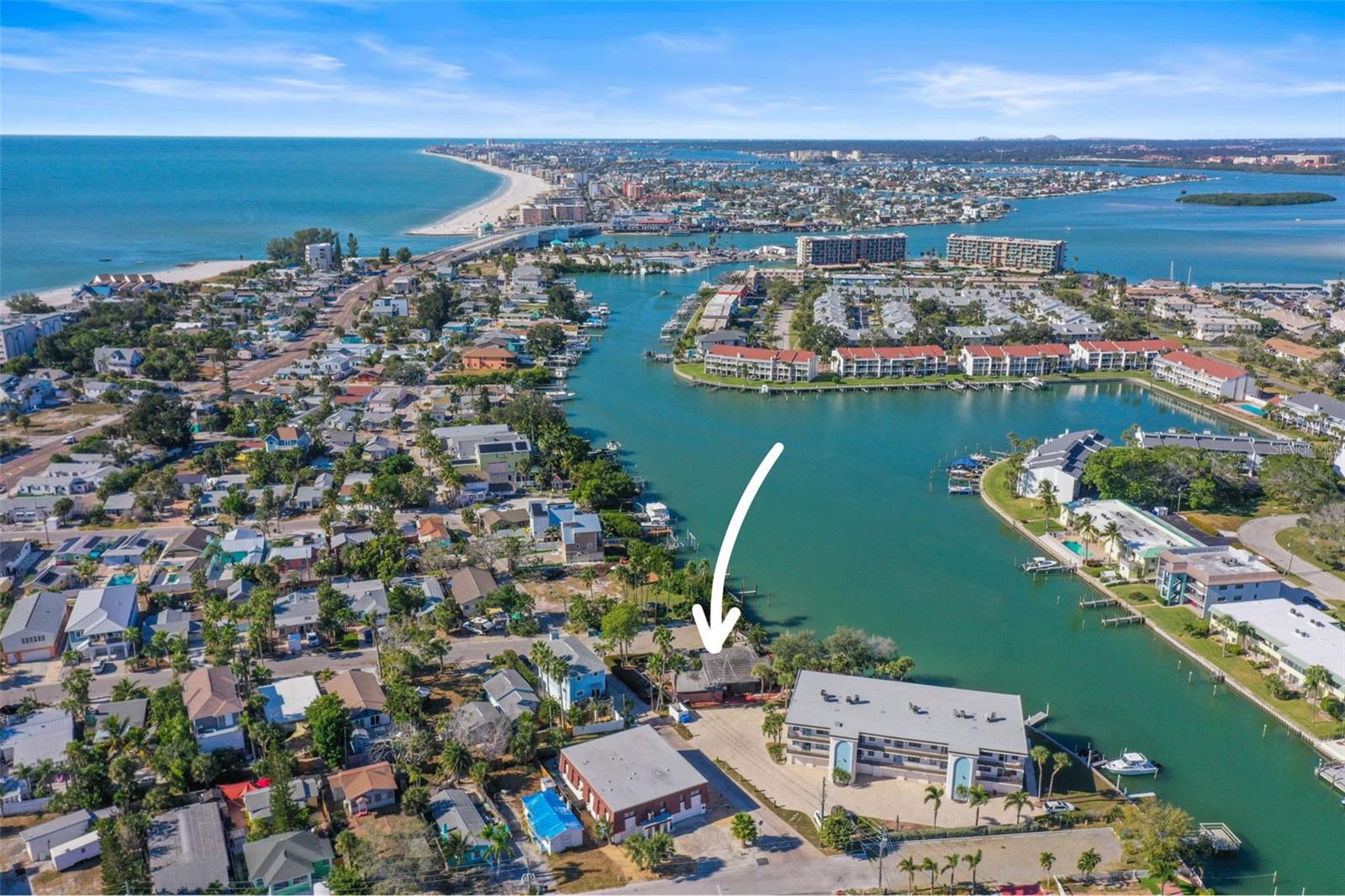 Image 27 of 28 For 11921 Lagoon Lane