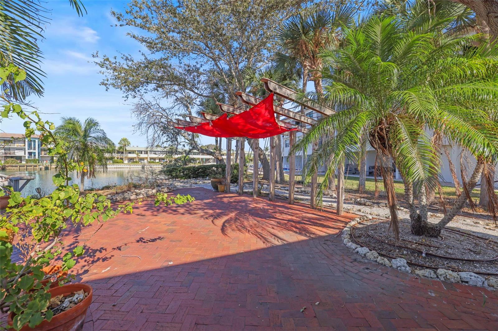 Image 9 of 28 For 11921 Lagoon Lane