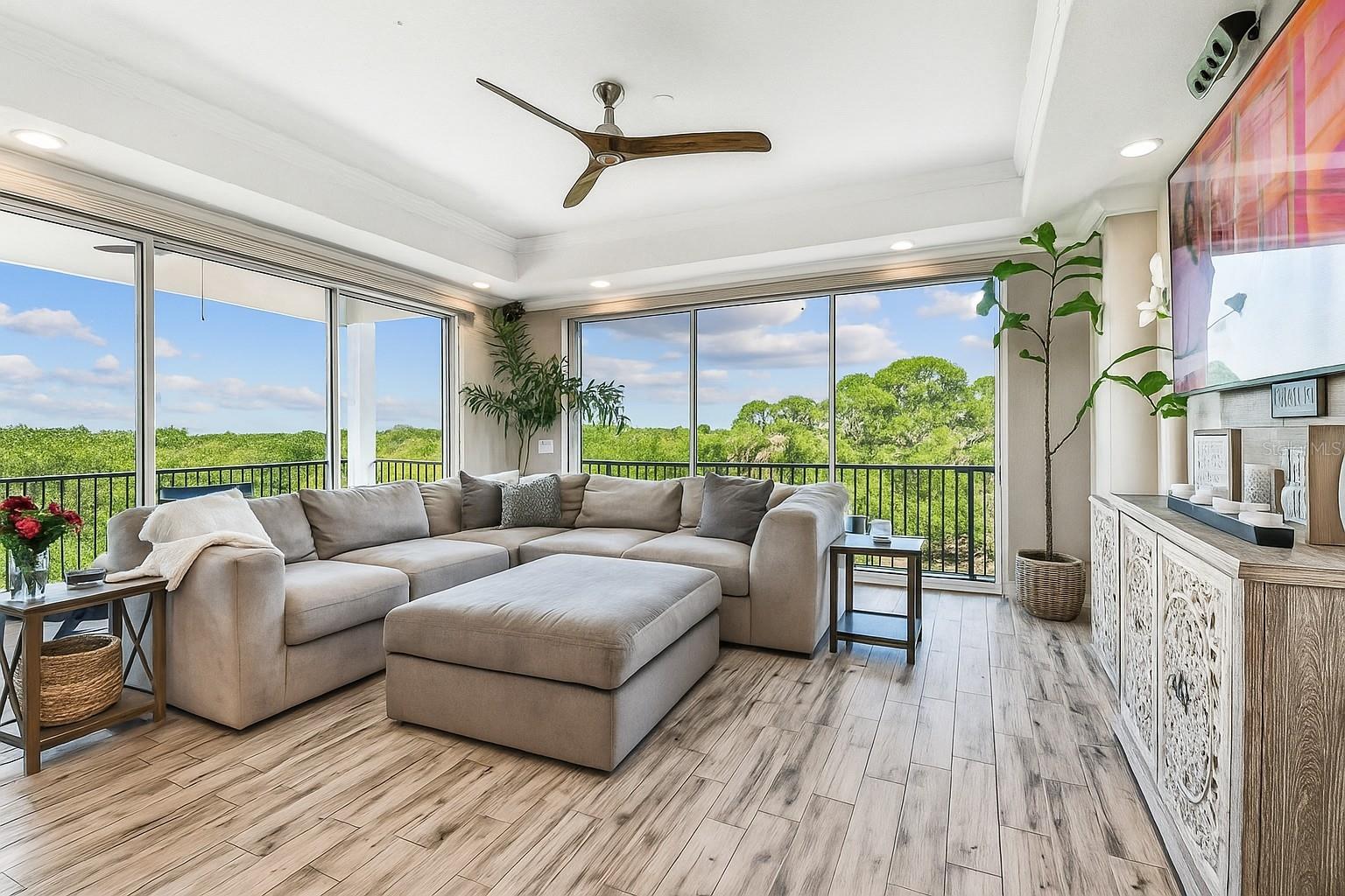 Image 11 of 42 For 1602 Sea Breeze Drive