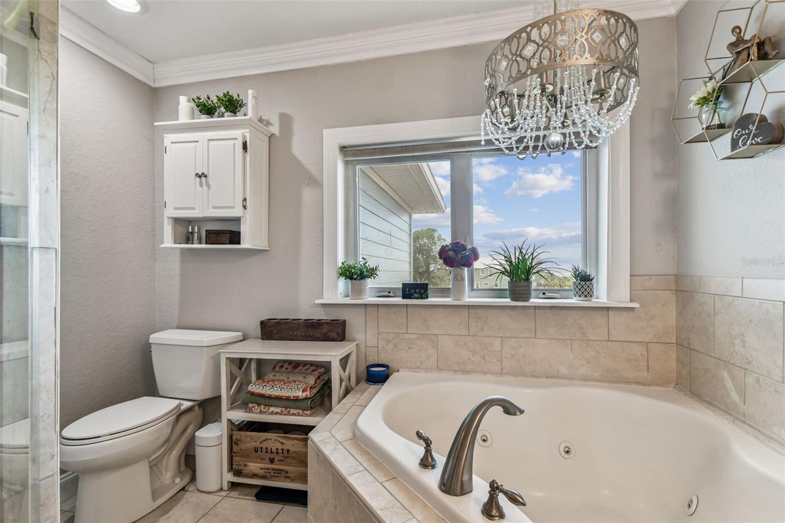 Image 21 of 42 For 1602 Sea Breeze Drive