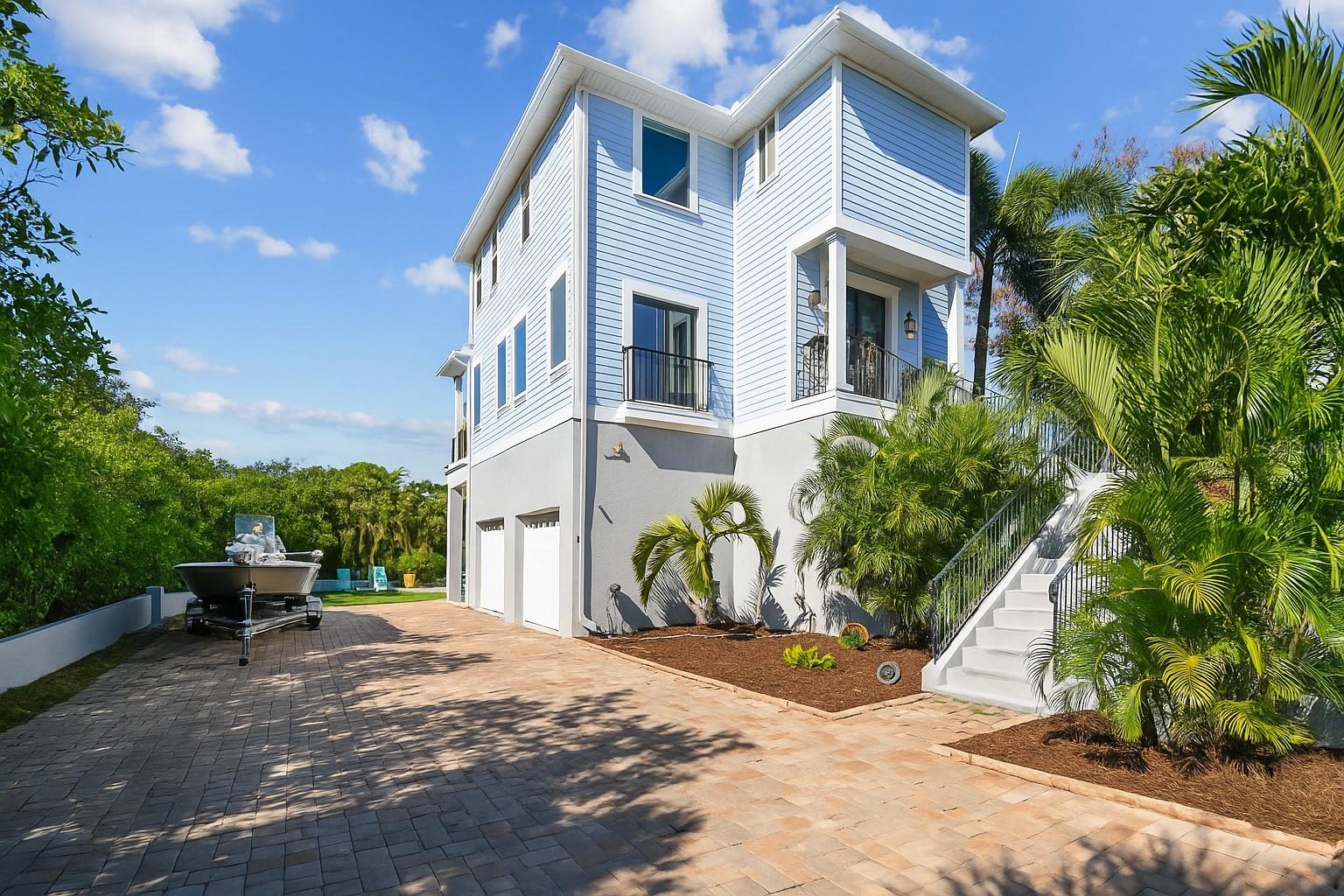 Image 3 of 42 For 1602 Sea Breeze Drive