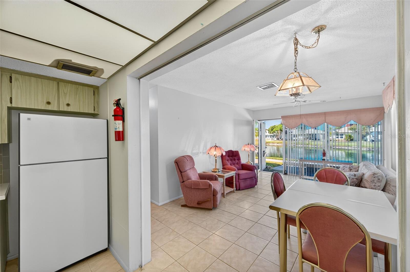 Image 12 of 31 For 4328 Tahitian Gardens Circle E