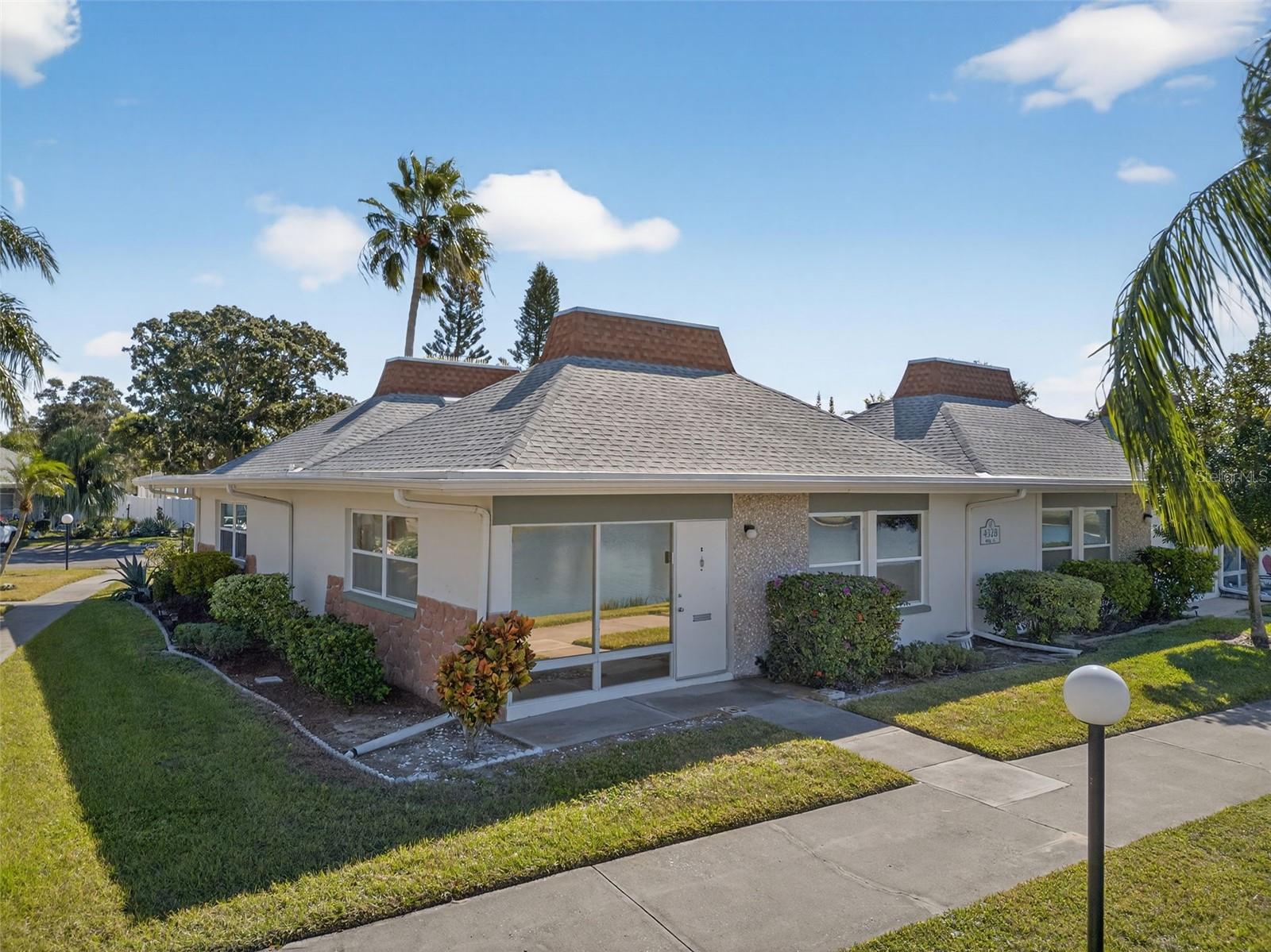 Image 24 of 31 For 4328 Tahitian Gardens Circle E